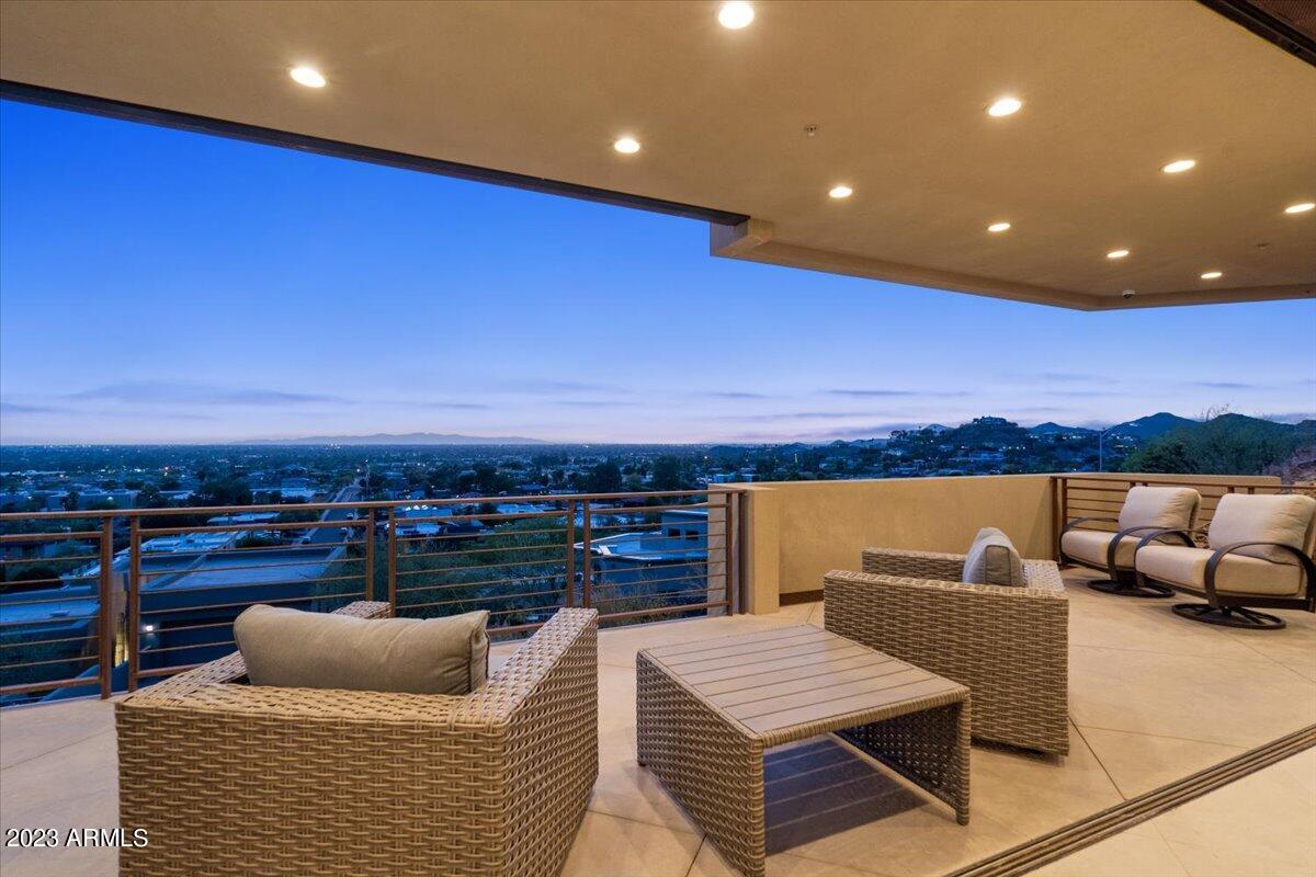 SQUAW PEAK FOOTHILLS - Residential