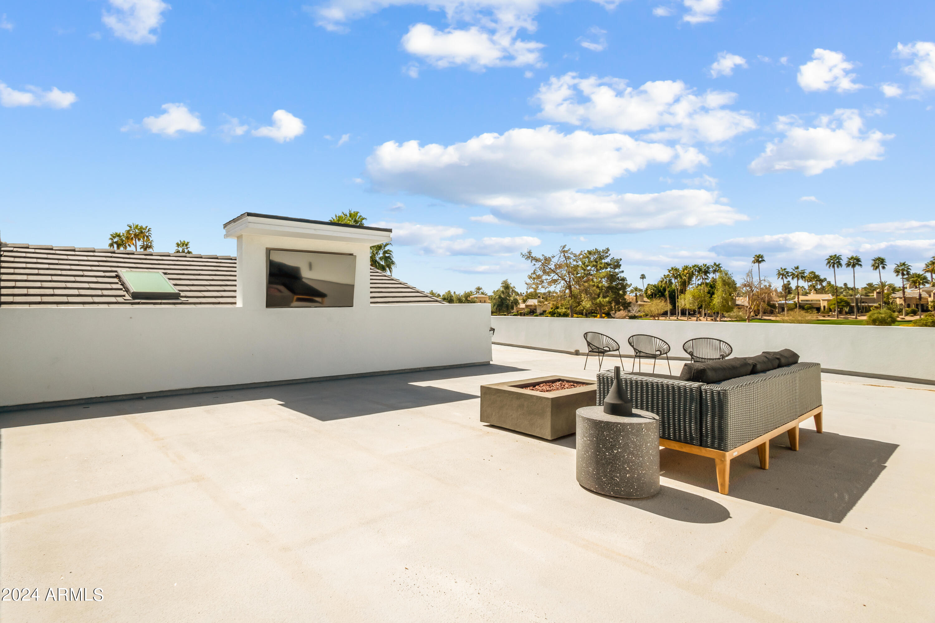 CAMELBACK CLUB ESTATES - Residential