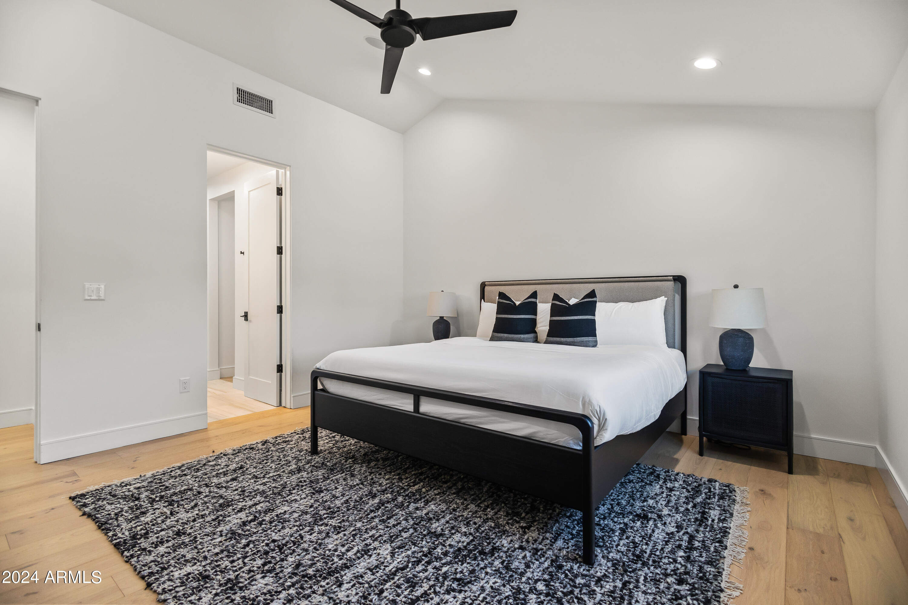 CAMELBACK CLUB ESTATES - Residential
