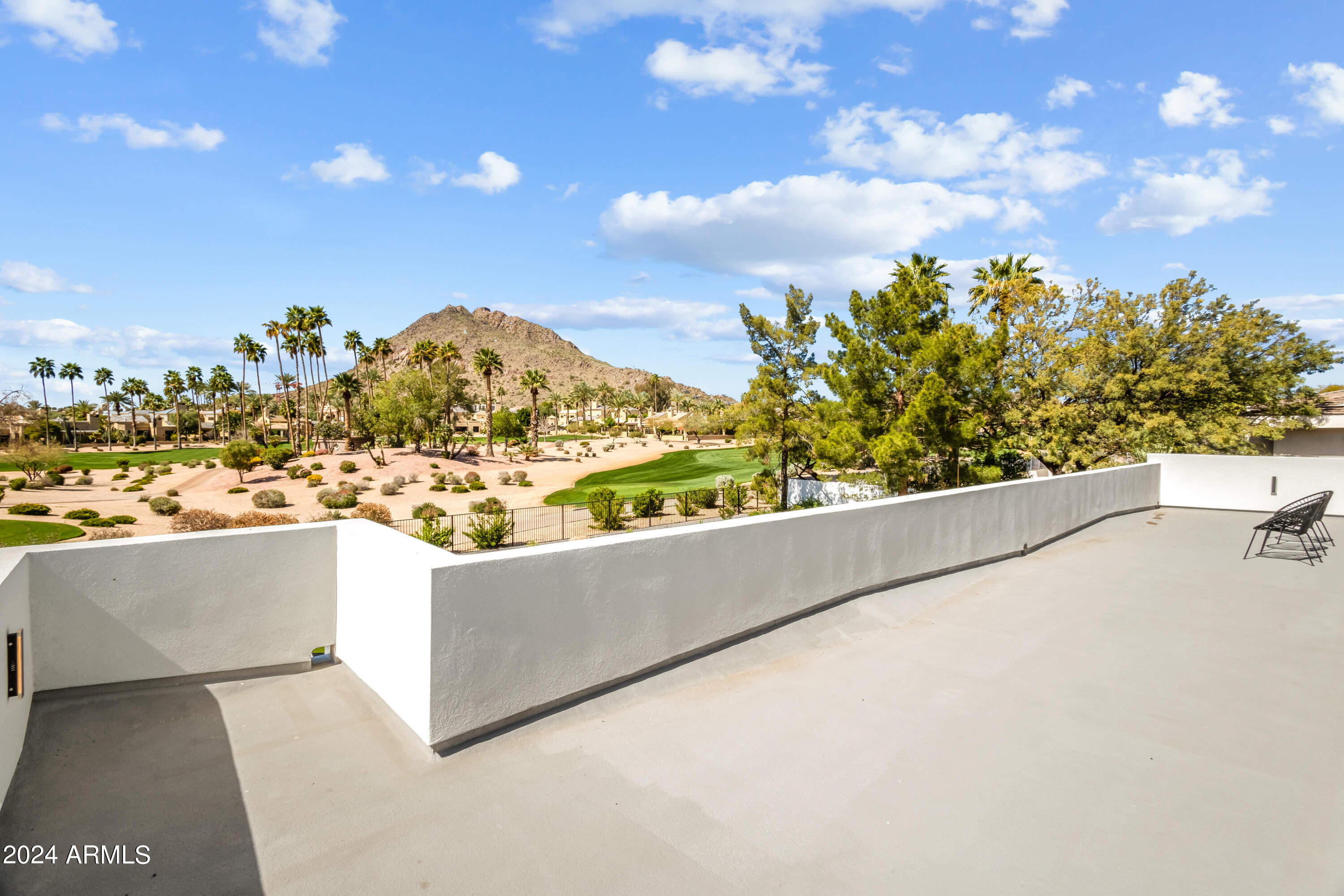 CAMELBACK CLUB ESTATES - Residential