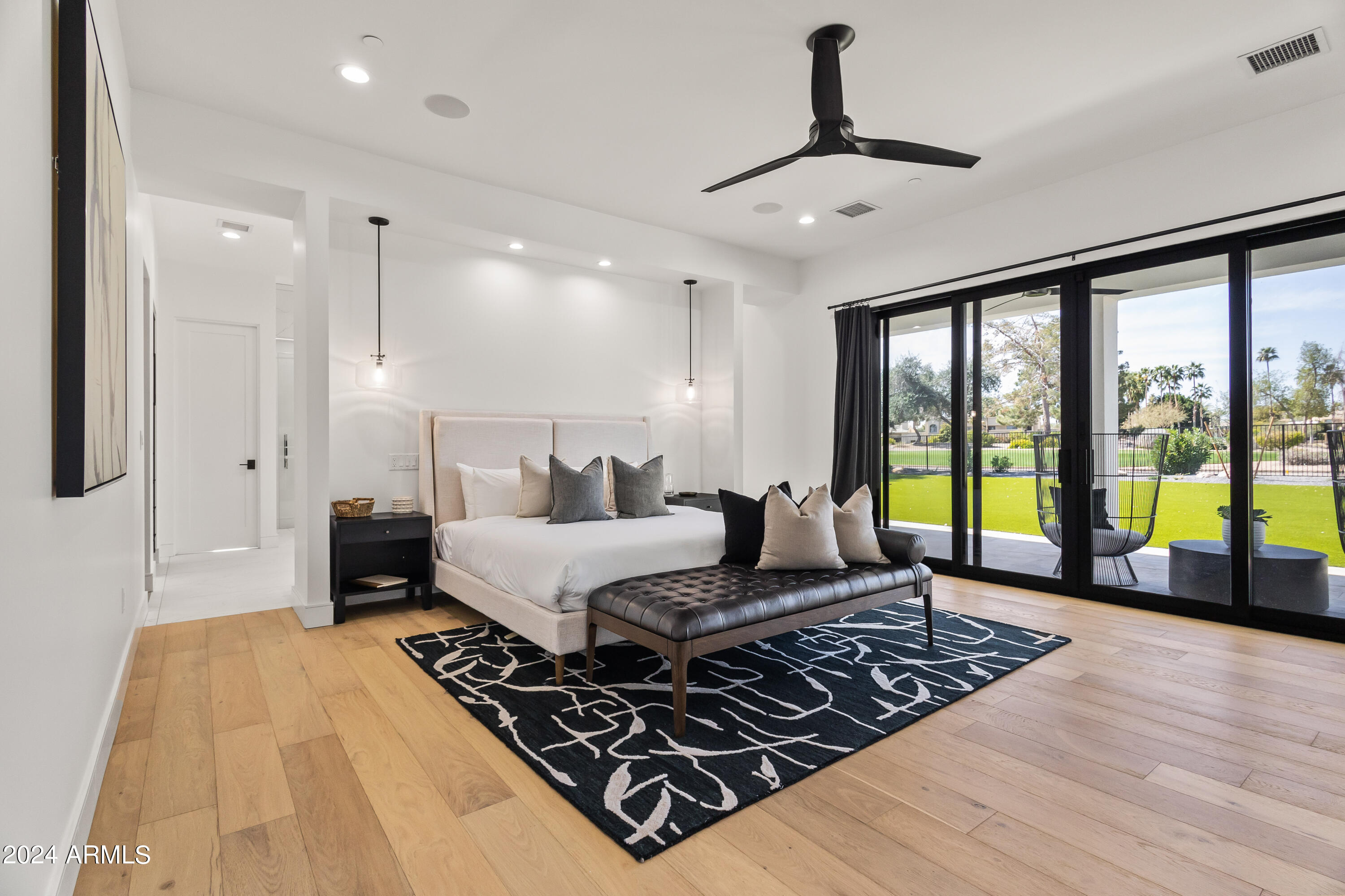 CAMELBACK CLUB ESTATES - Residential
