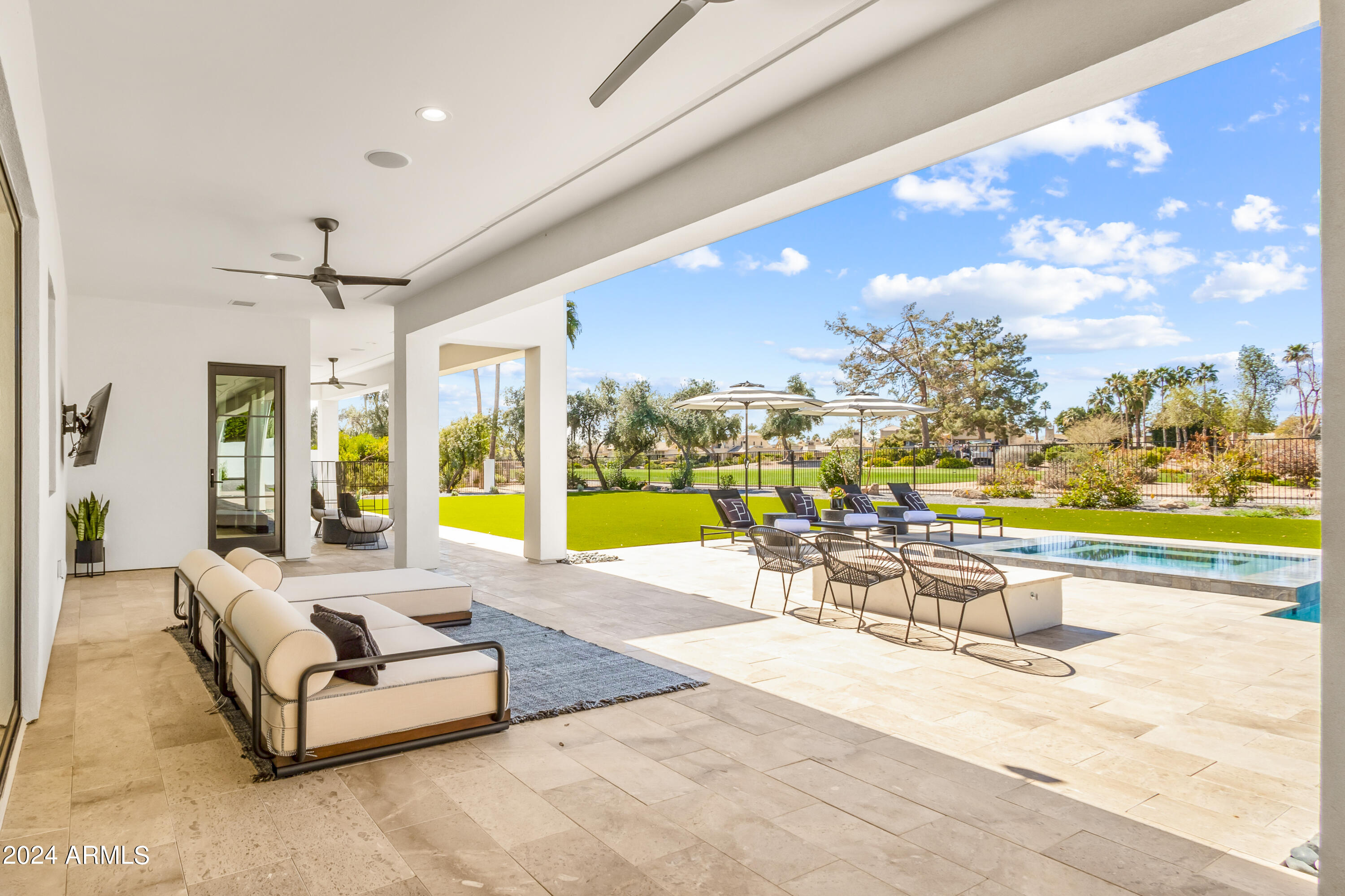CAMELBACK CLUB ESTATES - Residential