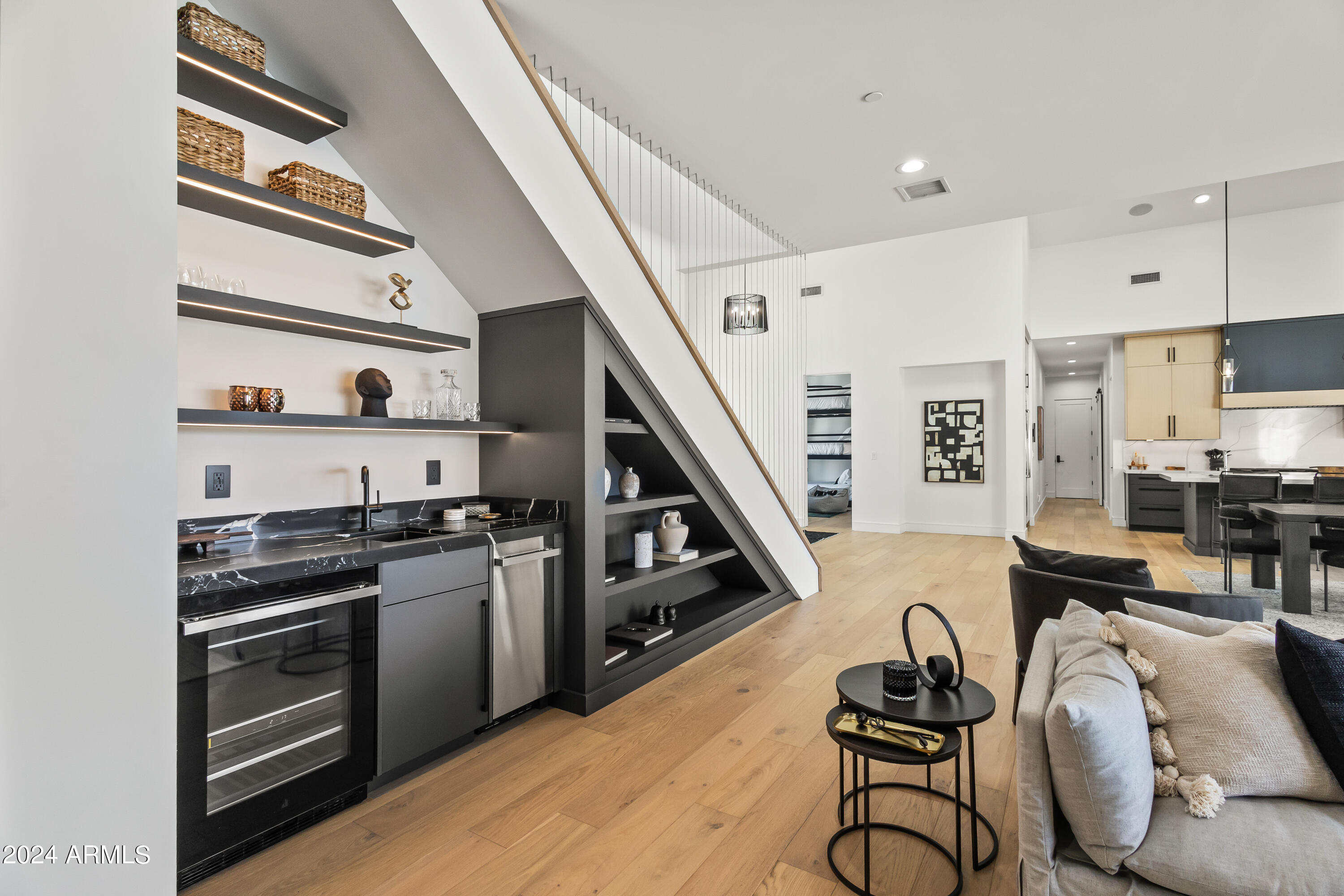 CAMELBACK CLUB ESTATES - Residential