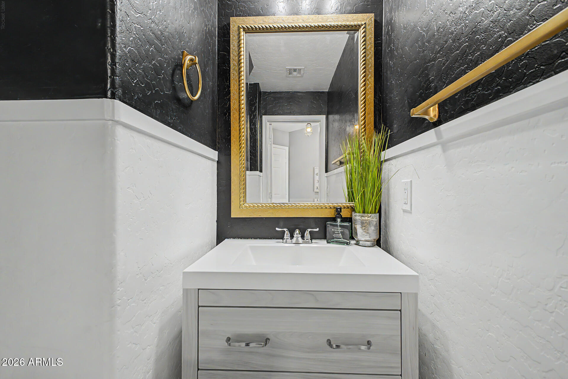 RIO VENTANA TOWNHOMES - Residential