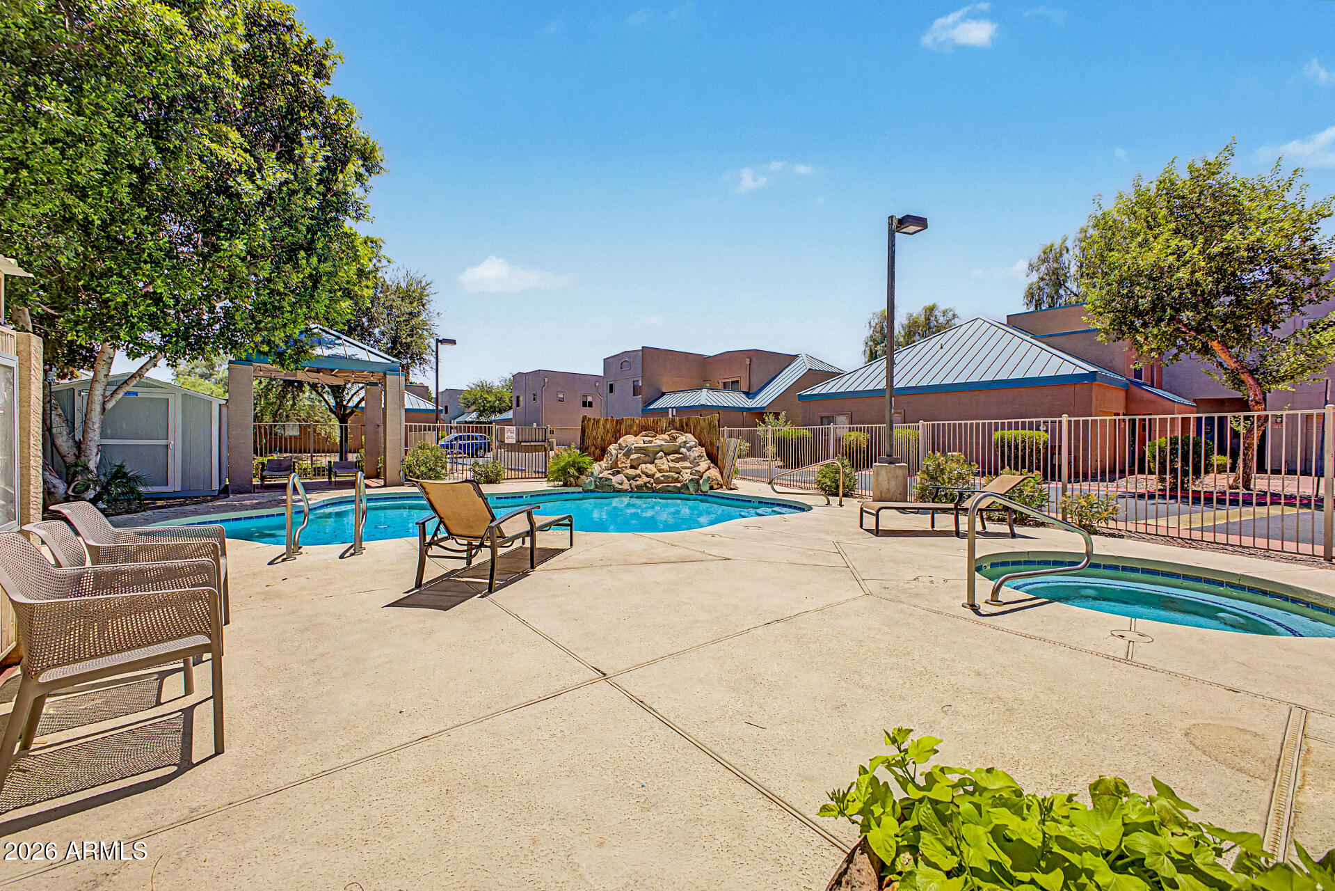 RIO VENTANA TOWNHOMES - Residential