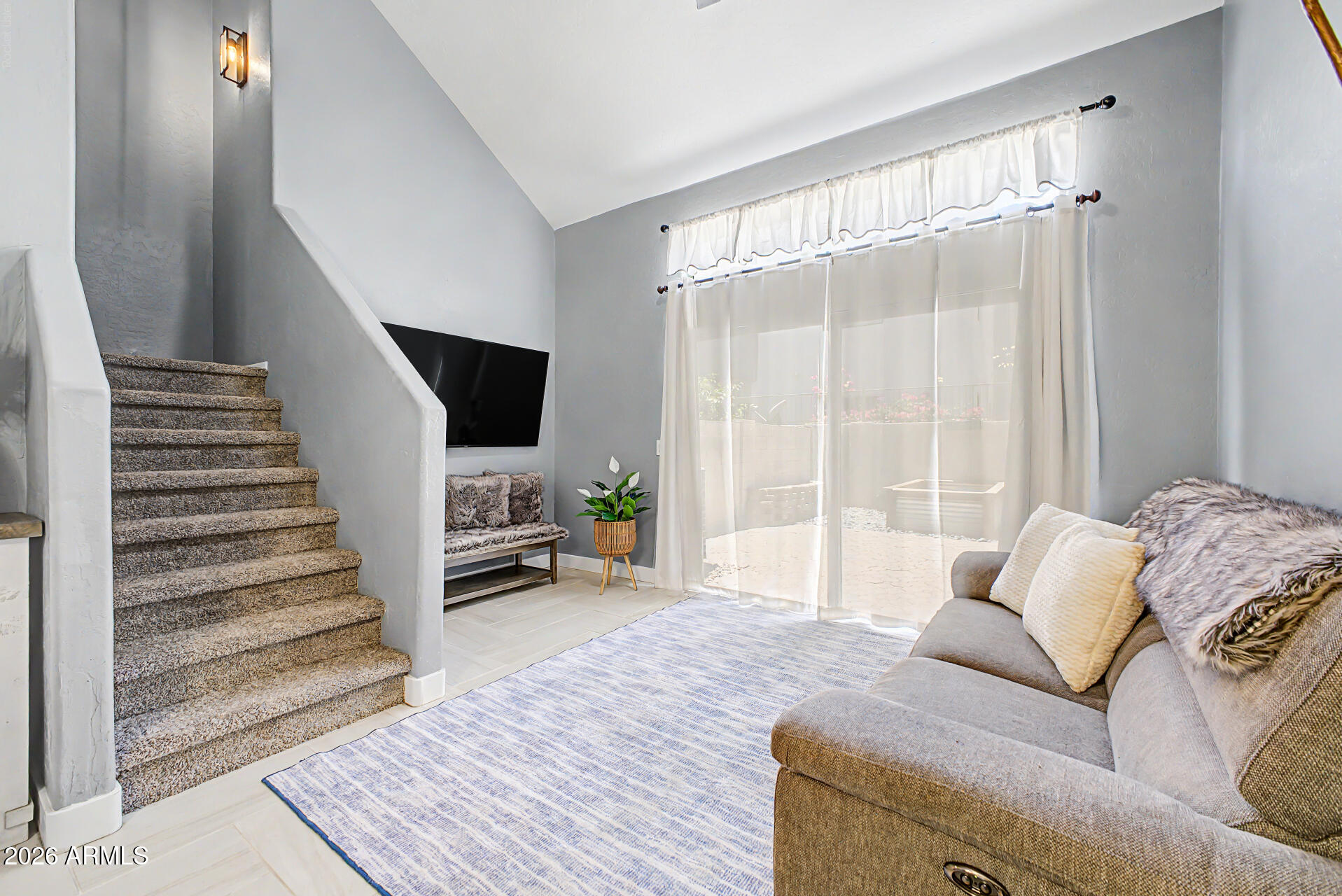 RIO VENTANA TOWNHOMES - Residential