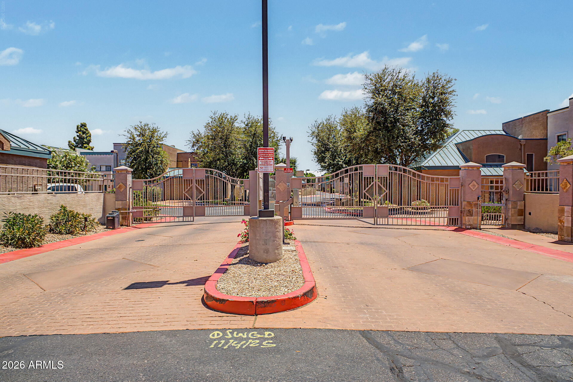 RIO VENTANA TOWNHOMES - Residential