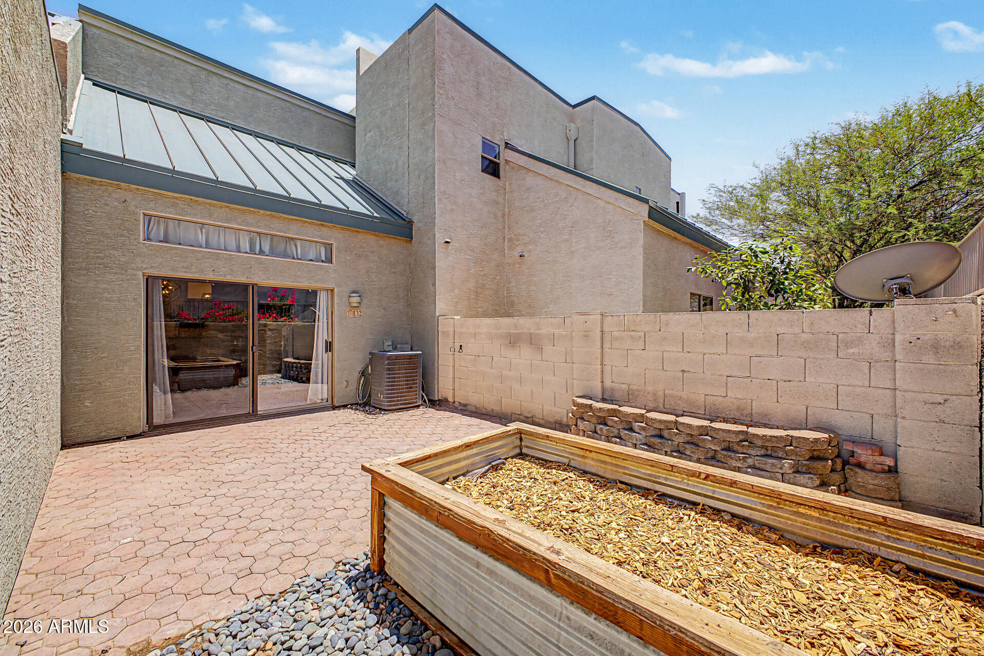 RIO VENTANA TOWNHOMES - Residential