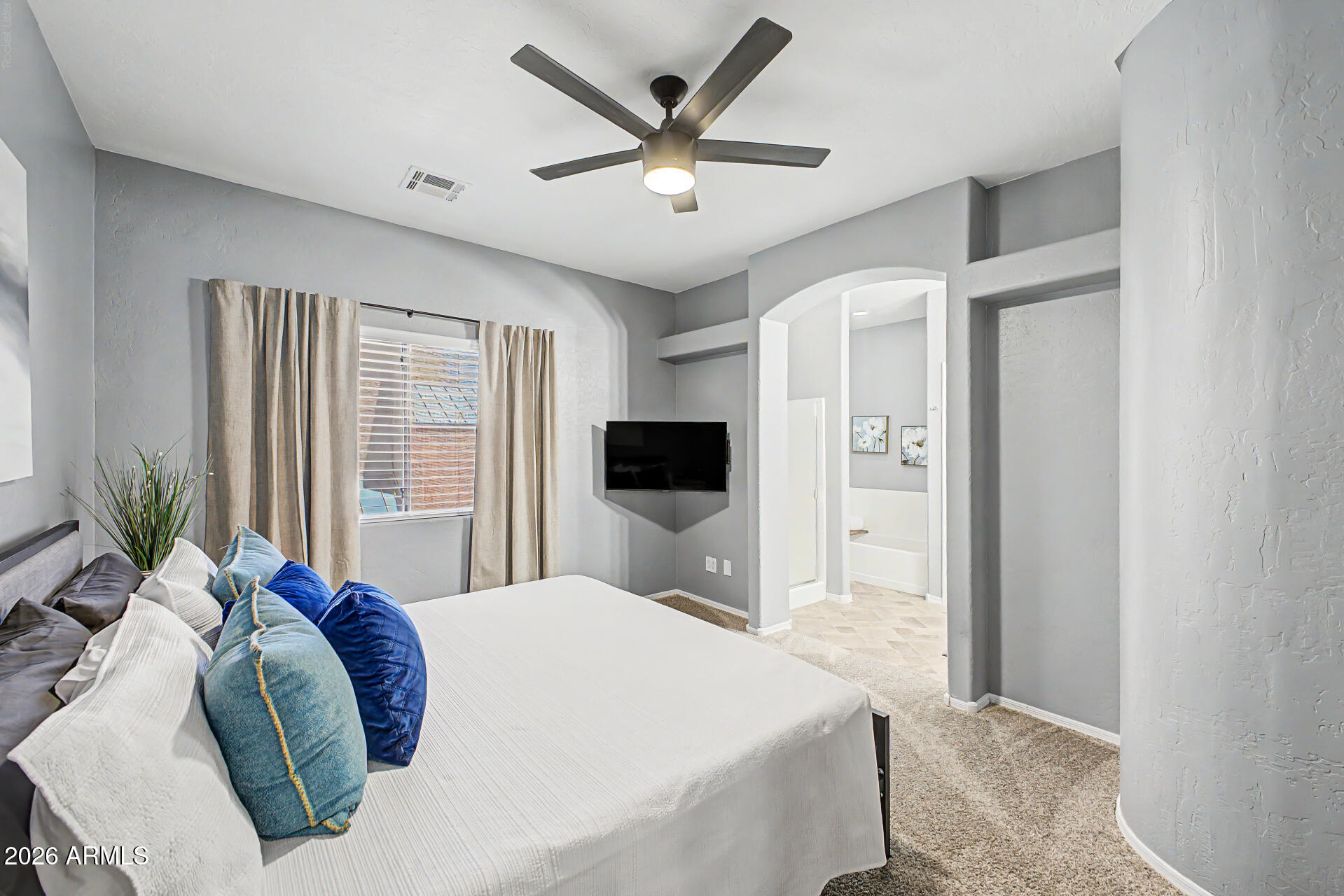 RIO VENTANA TOWNHOMES - Residential