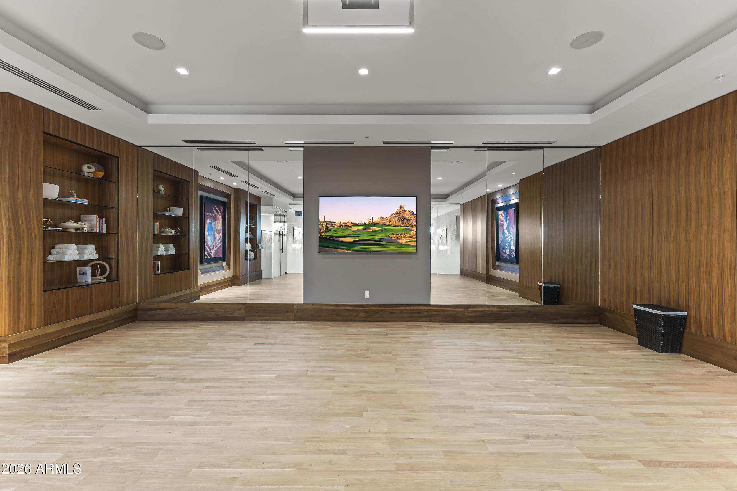 7000 EAST LINCOLN VILLAS CONDOMINIUM 1 - Residential