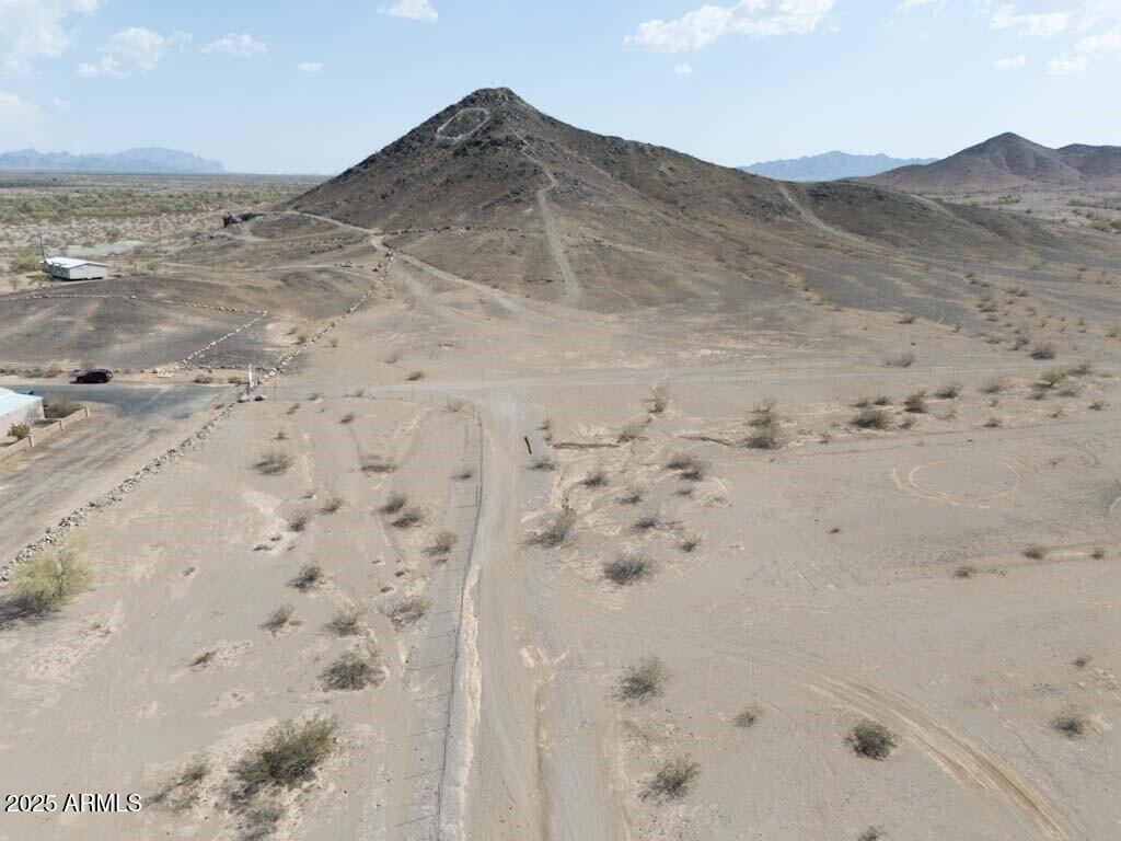 DESERT GARDEN - Commercial Sale