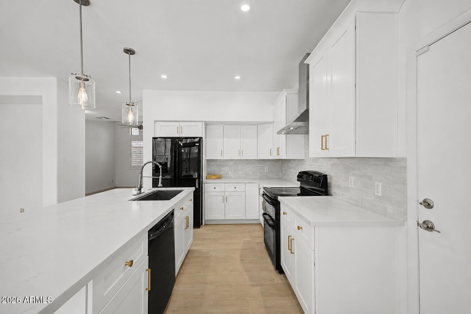 PALM VALLEY PARCEL 5 REPLAT - Residential
