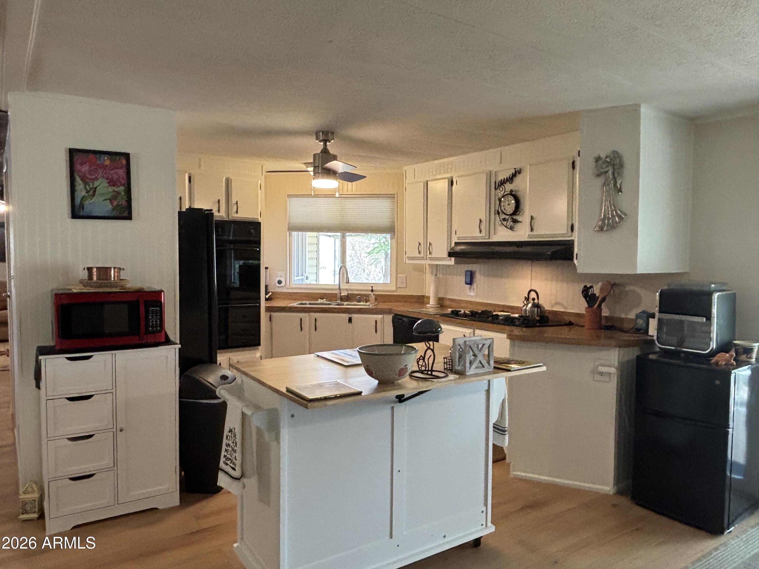 BLACK CANYON ESTATES UNIT 1 - Residential