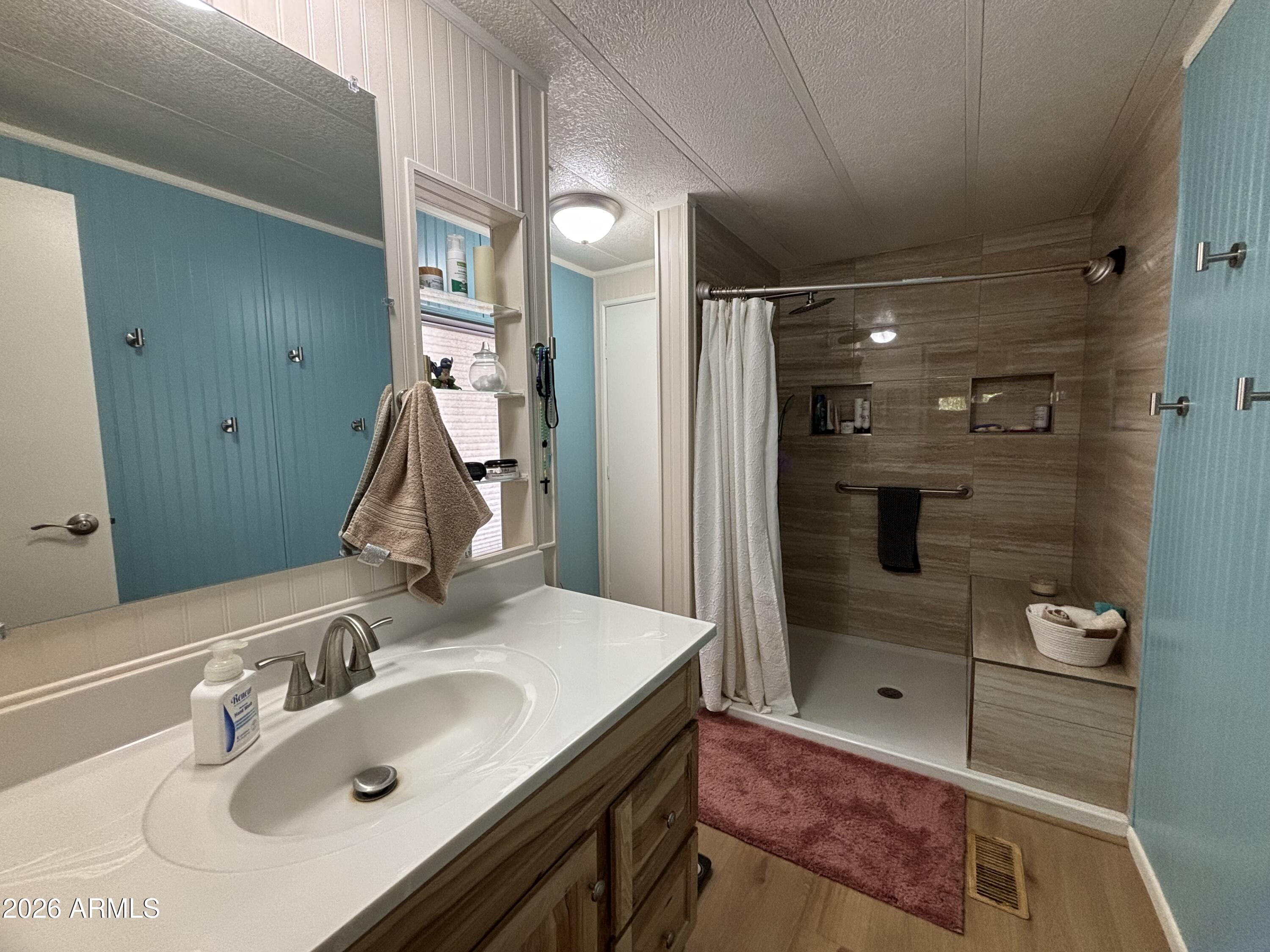 BLACK CANYON ESTATES UNIT 1 - Residential