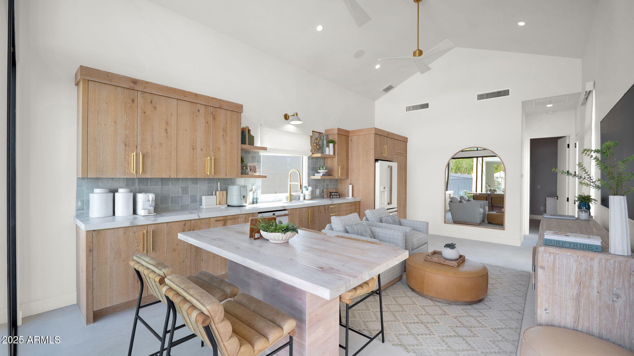 LA MAZA VILLA 1 - Residential