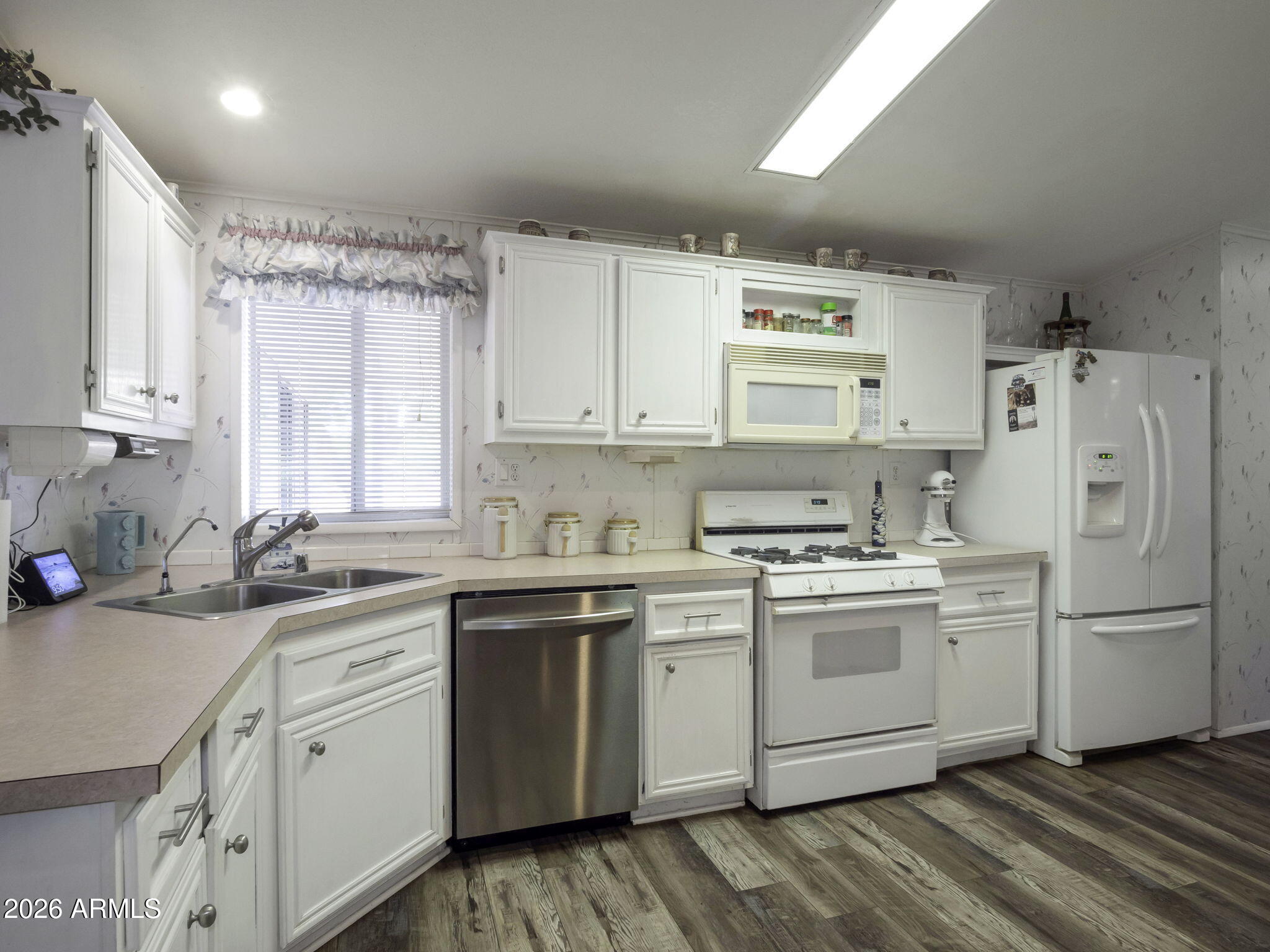 Under Five Acreas - Residential