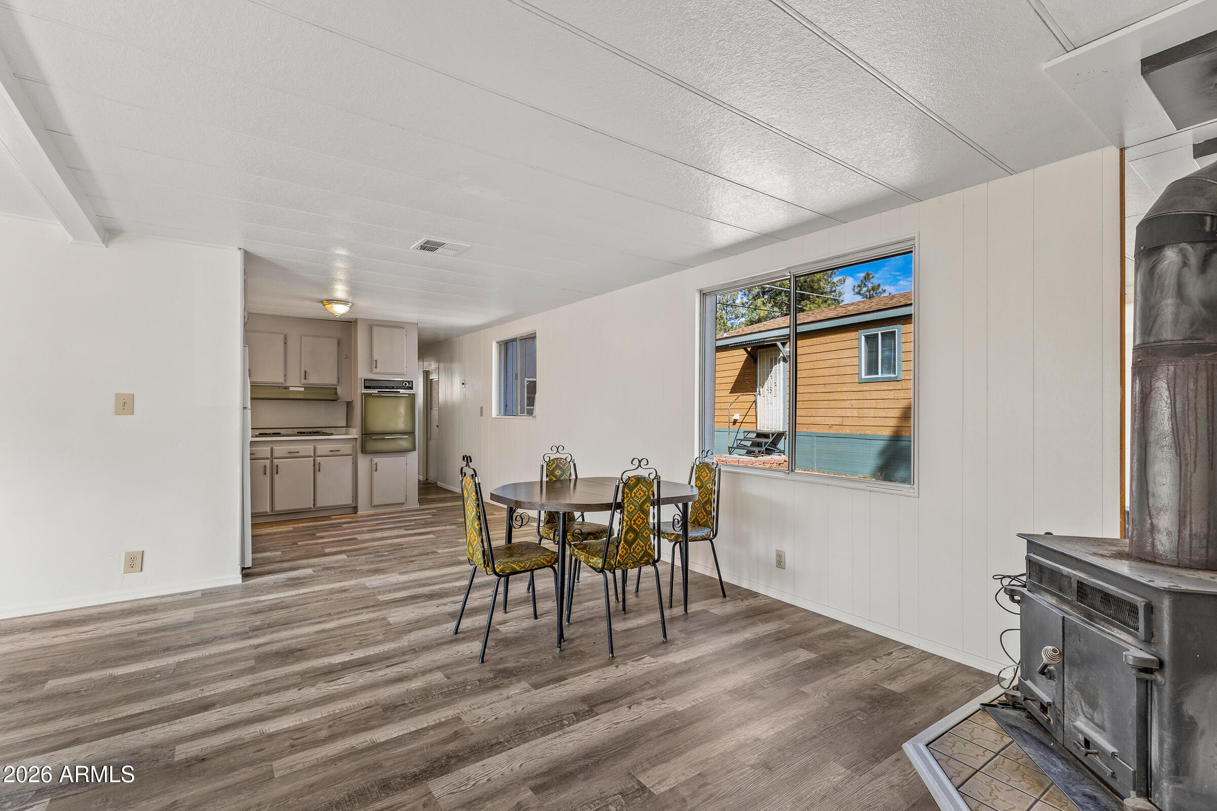 PINEWOOD 2 - Residential