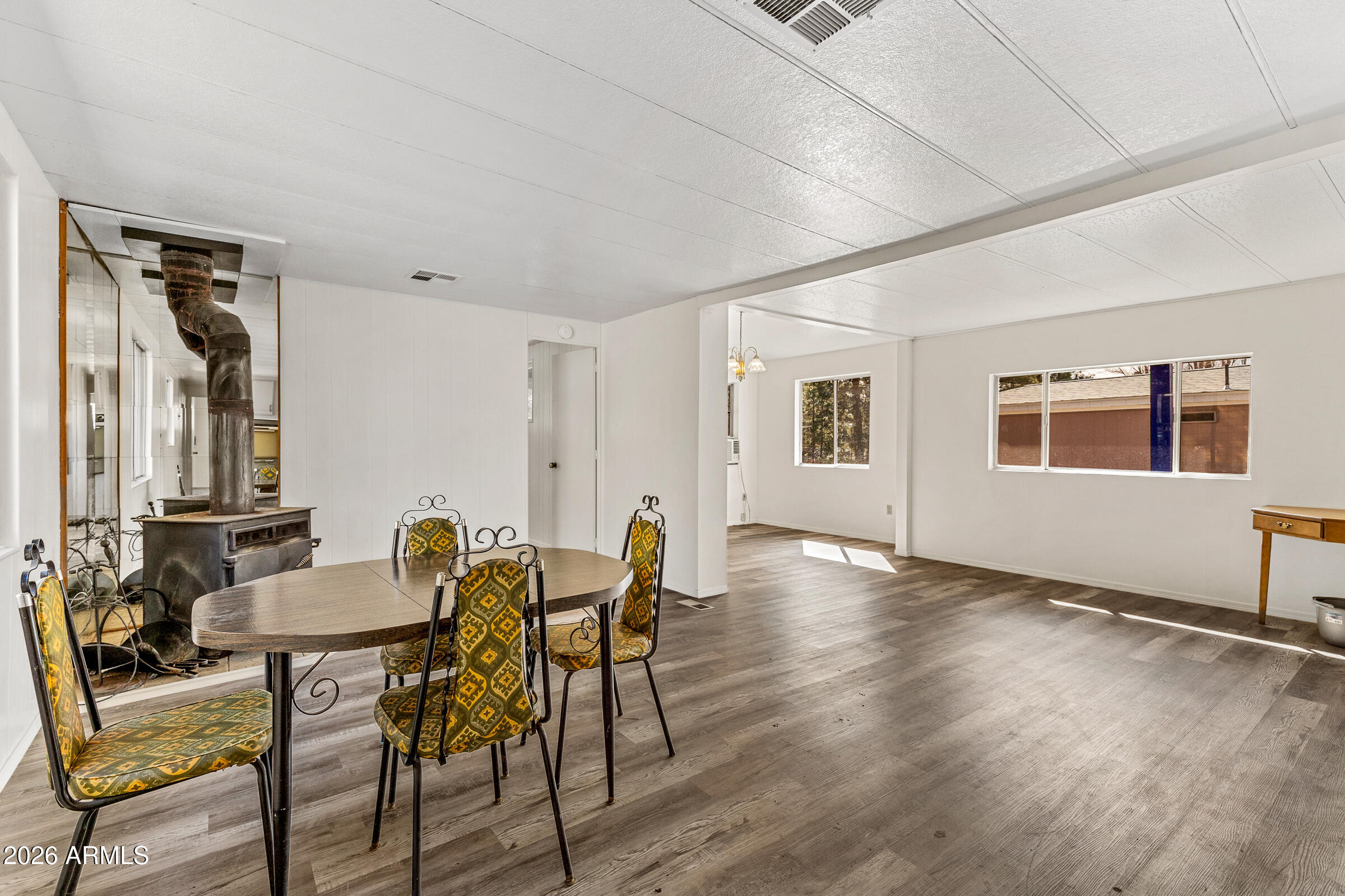 PINEWOOD 2 - Residential