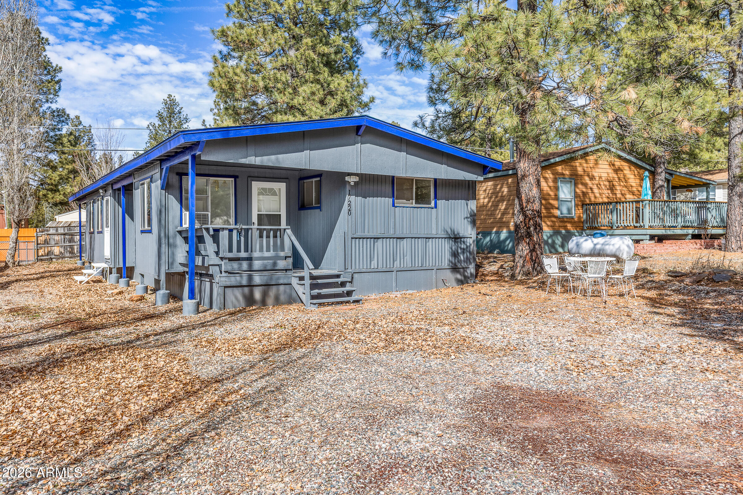 PINEWOOD 2 - Residential
