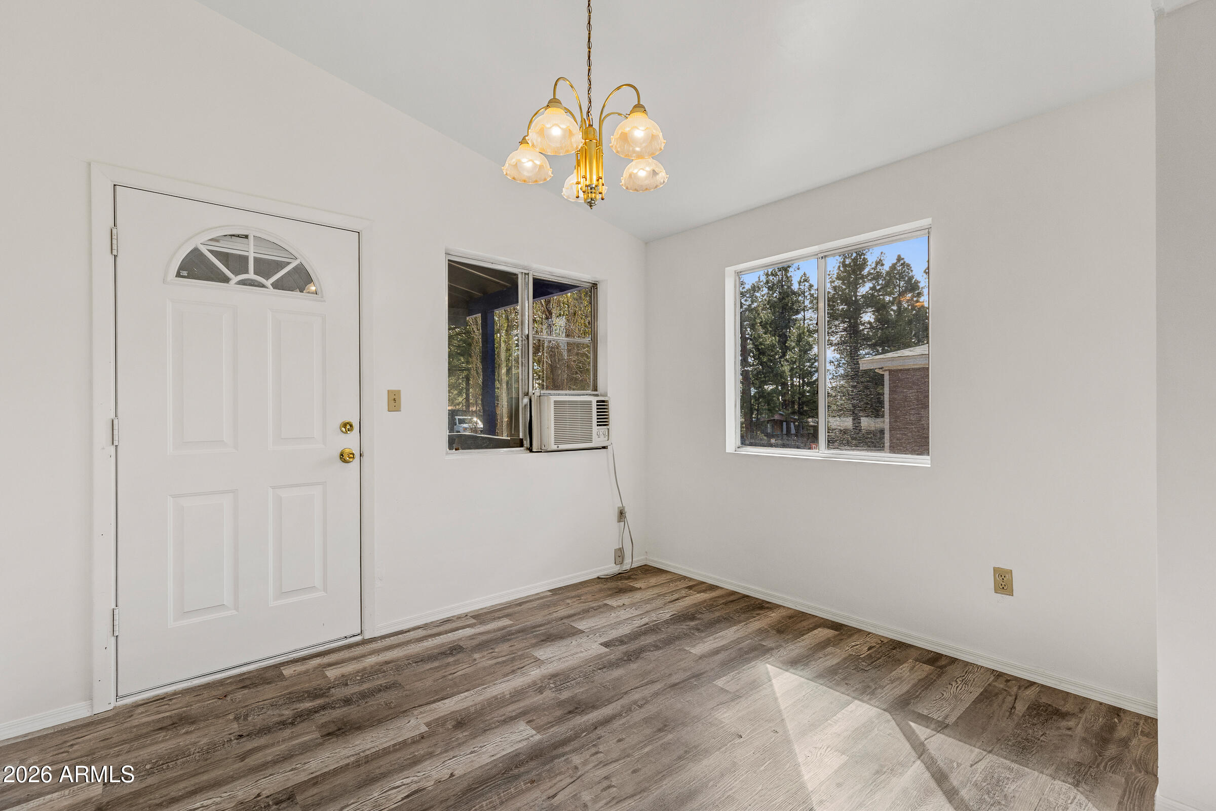 PINEWOOD 2 - Residential