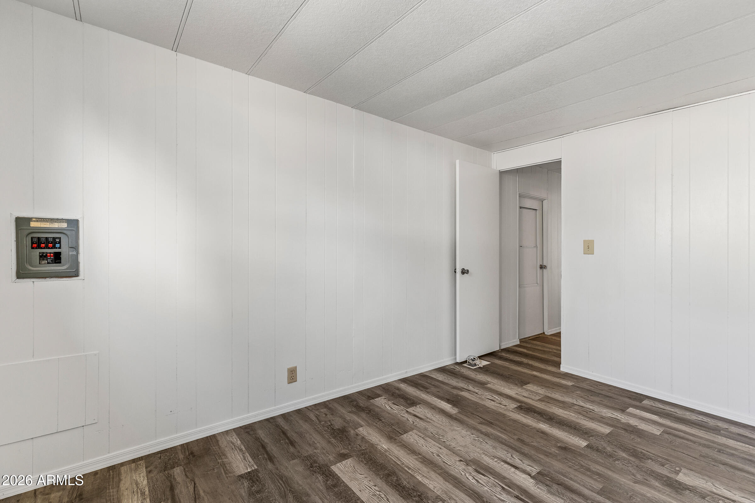 PINEWOOD 2 - Residential