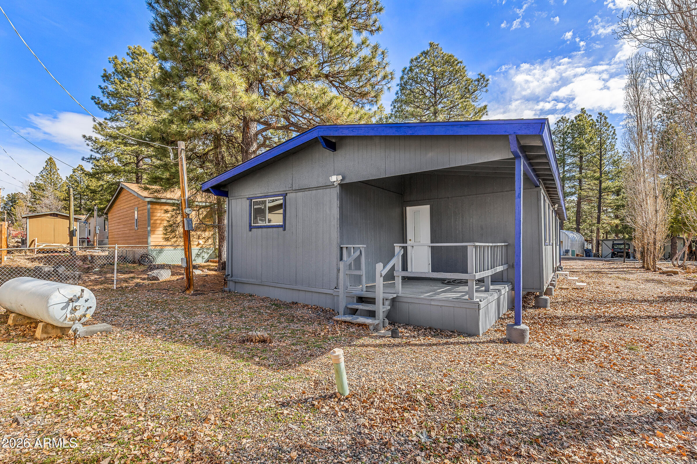 PINEWOOD 2 - Residential