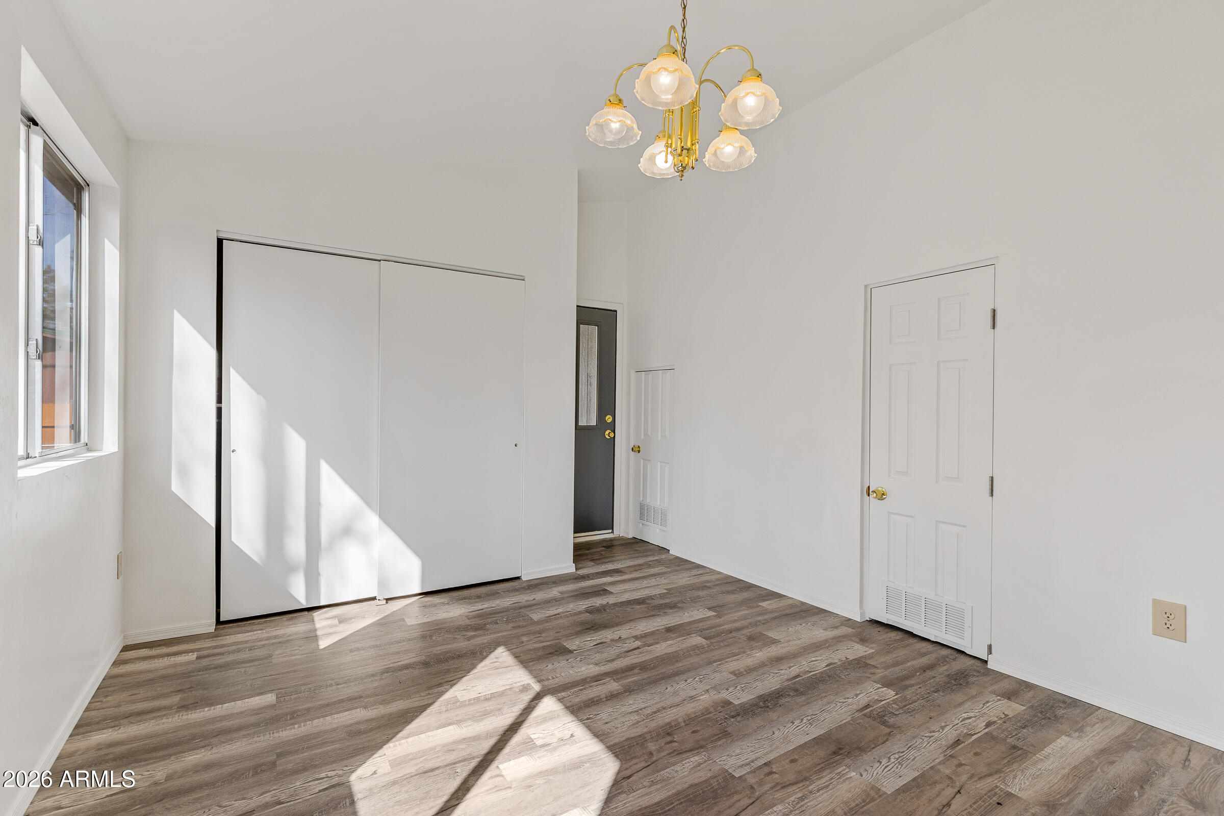 PINEWOOD 2 - Residential