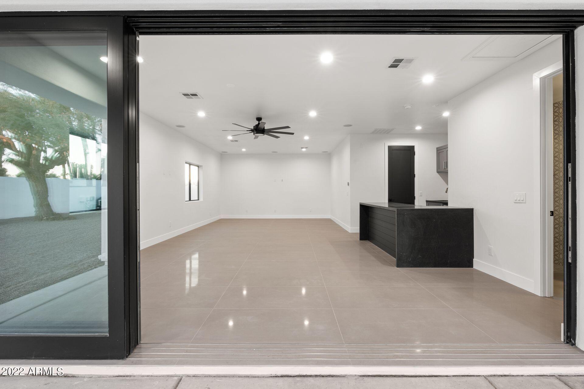 THUNDERBIRD EAST 3 - Residential
