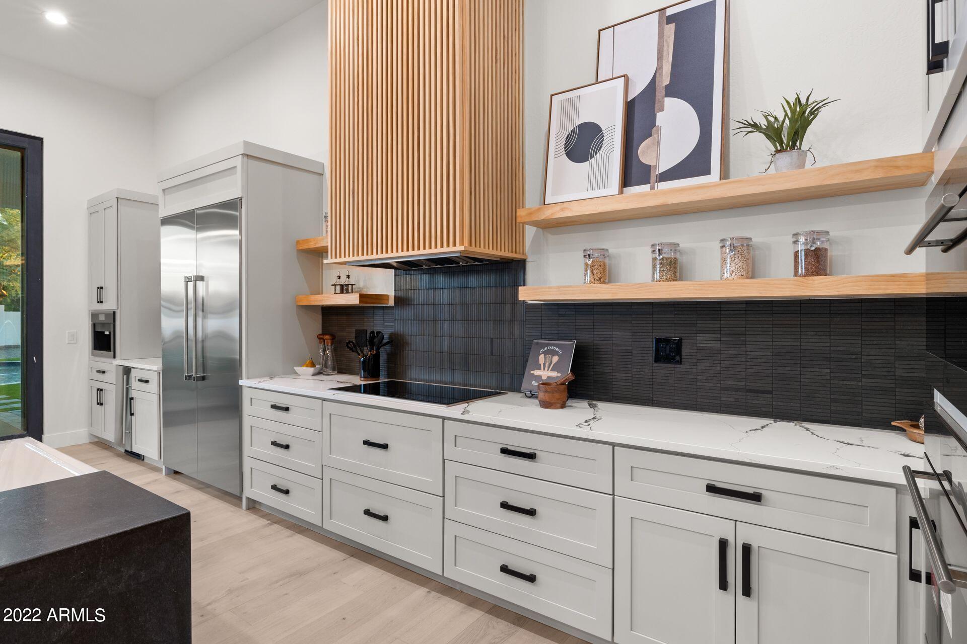 THUNDERBIRD EAST 3 - Residential