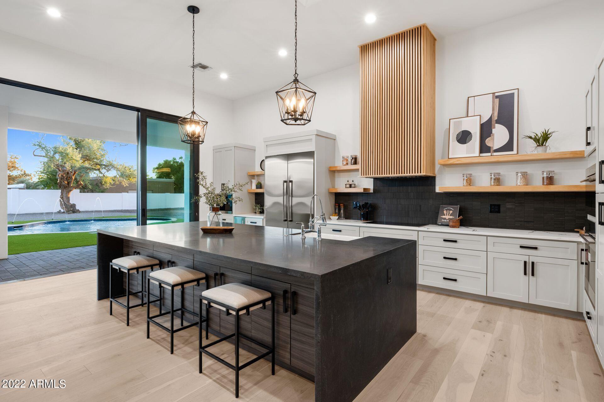 THUNDERBIRD EAST 3 - Residential