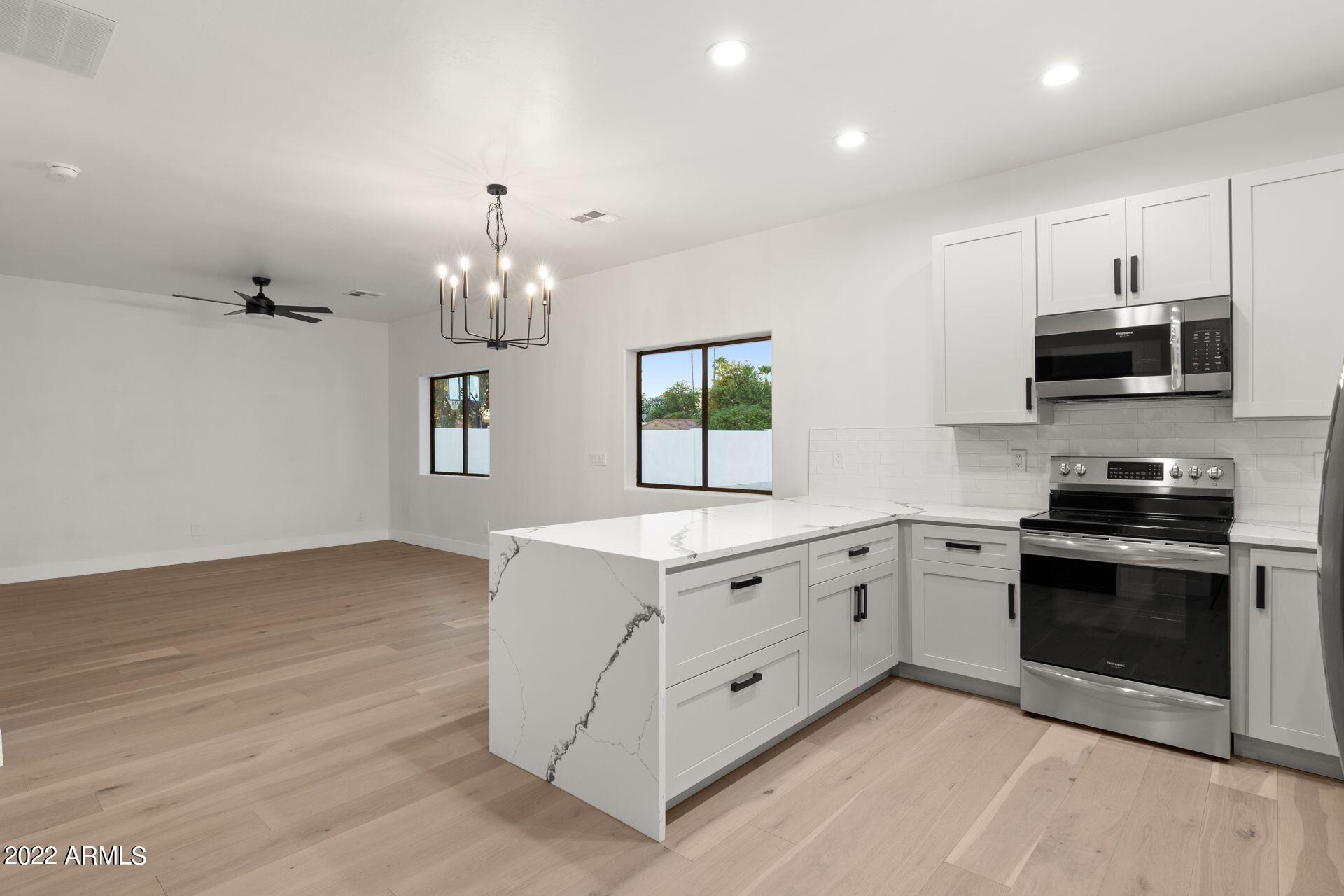 THUNDERBIRD EAST 3 - Residential