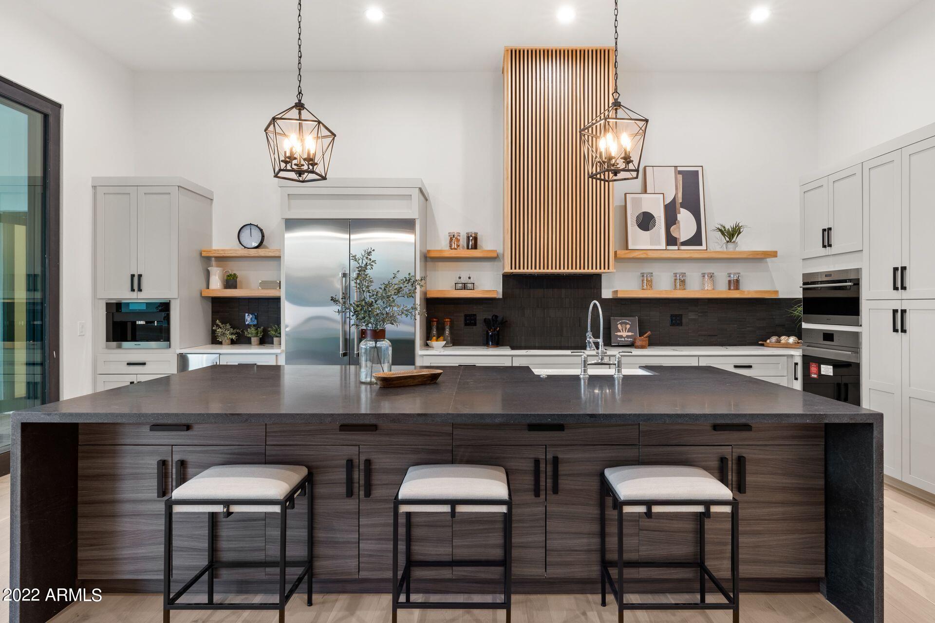 THUNDERBIRD EAST 3 - Residential