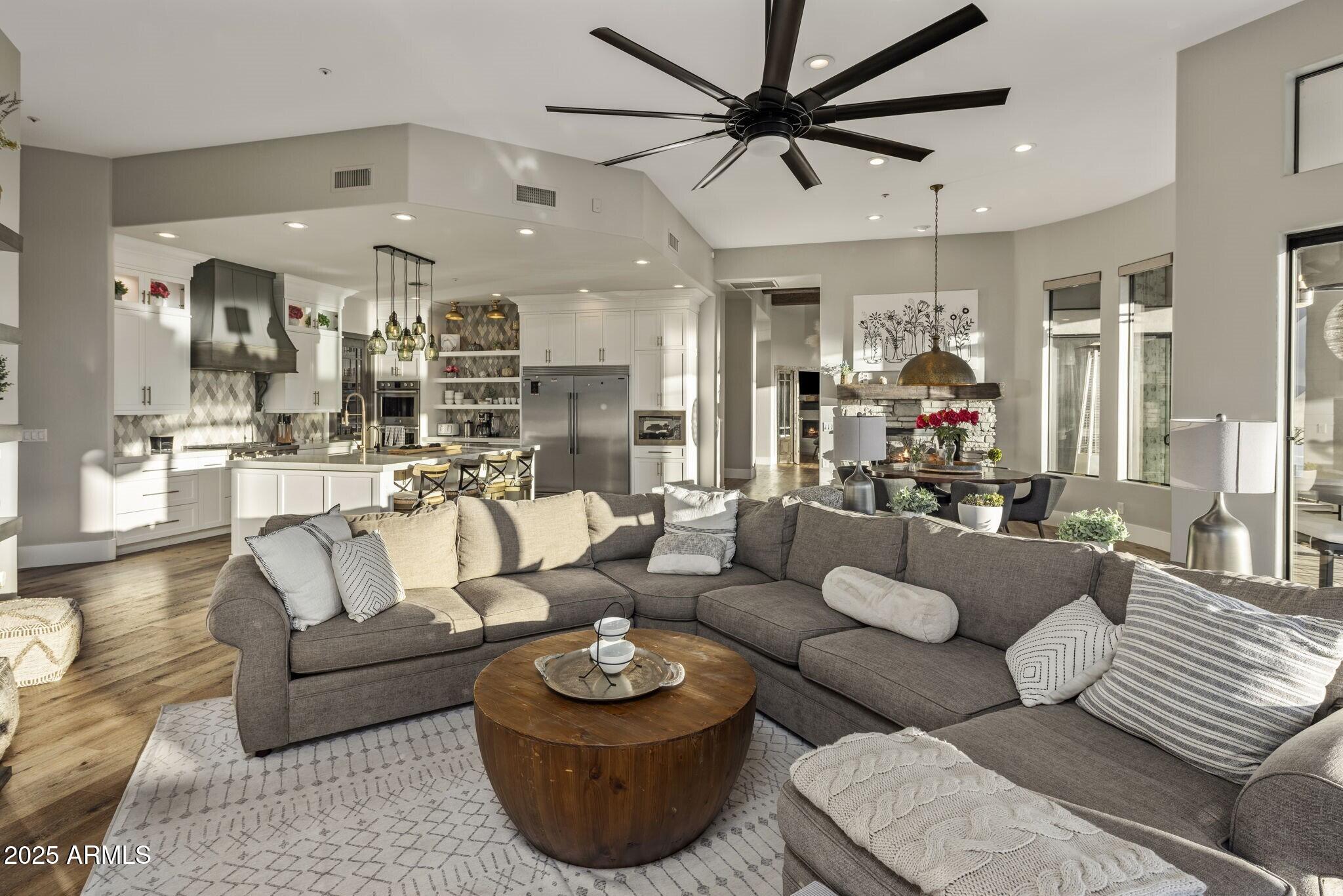 Pinnacle Peak Vistas - Residential