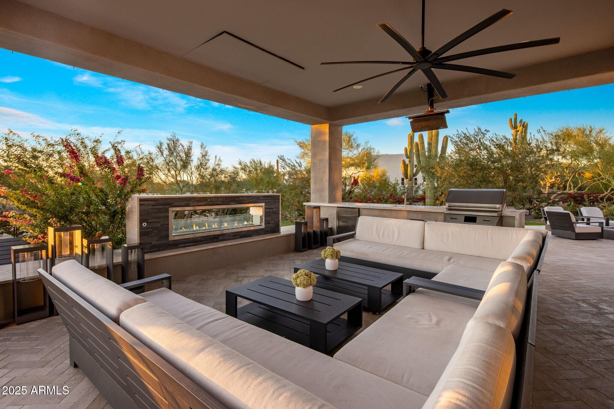 Pinnacle Peak Vistas - Residential