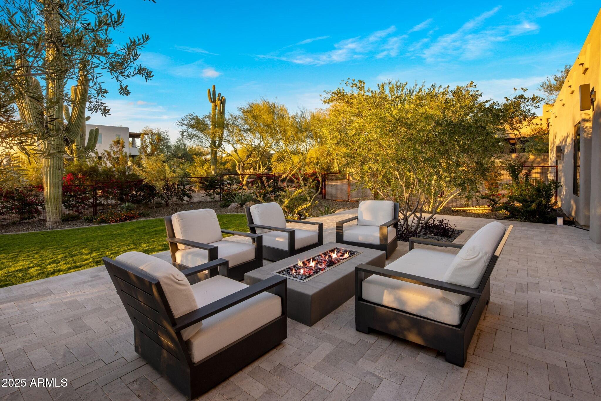Pinnacle Peak Vistas - Residential