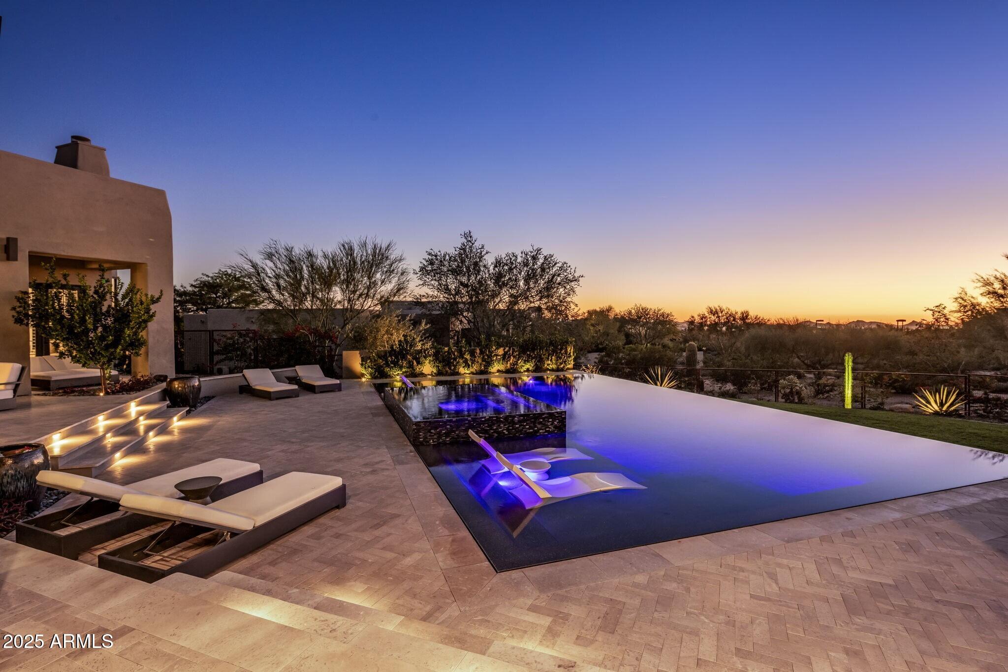 Pinnacle Peak Vistas - Residential