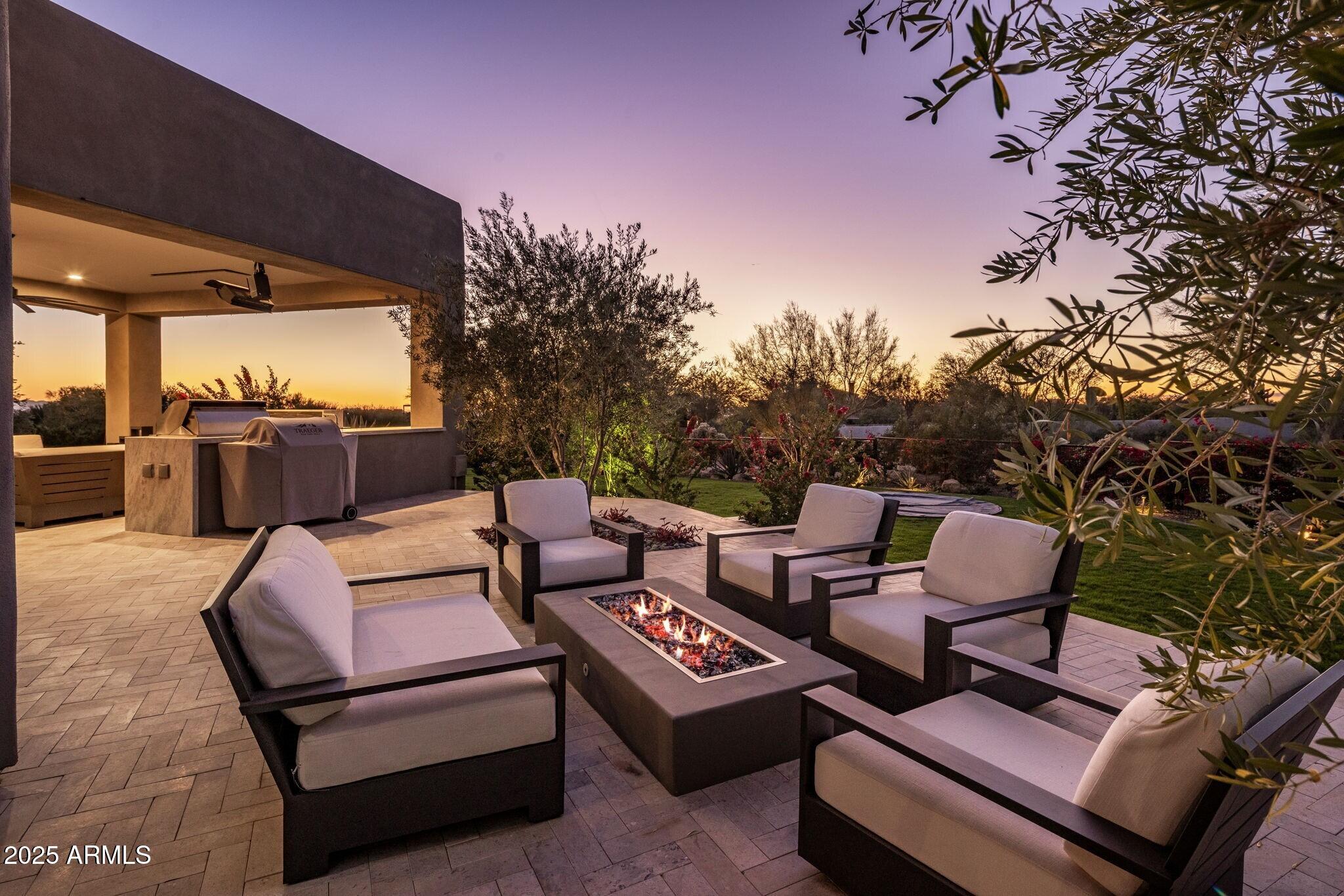 Pinnacle Peak Vistas - Residential