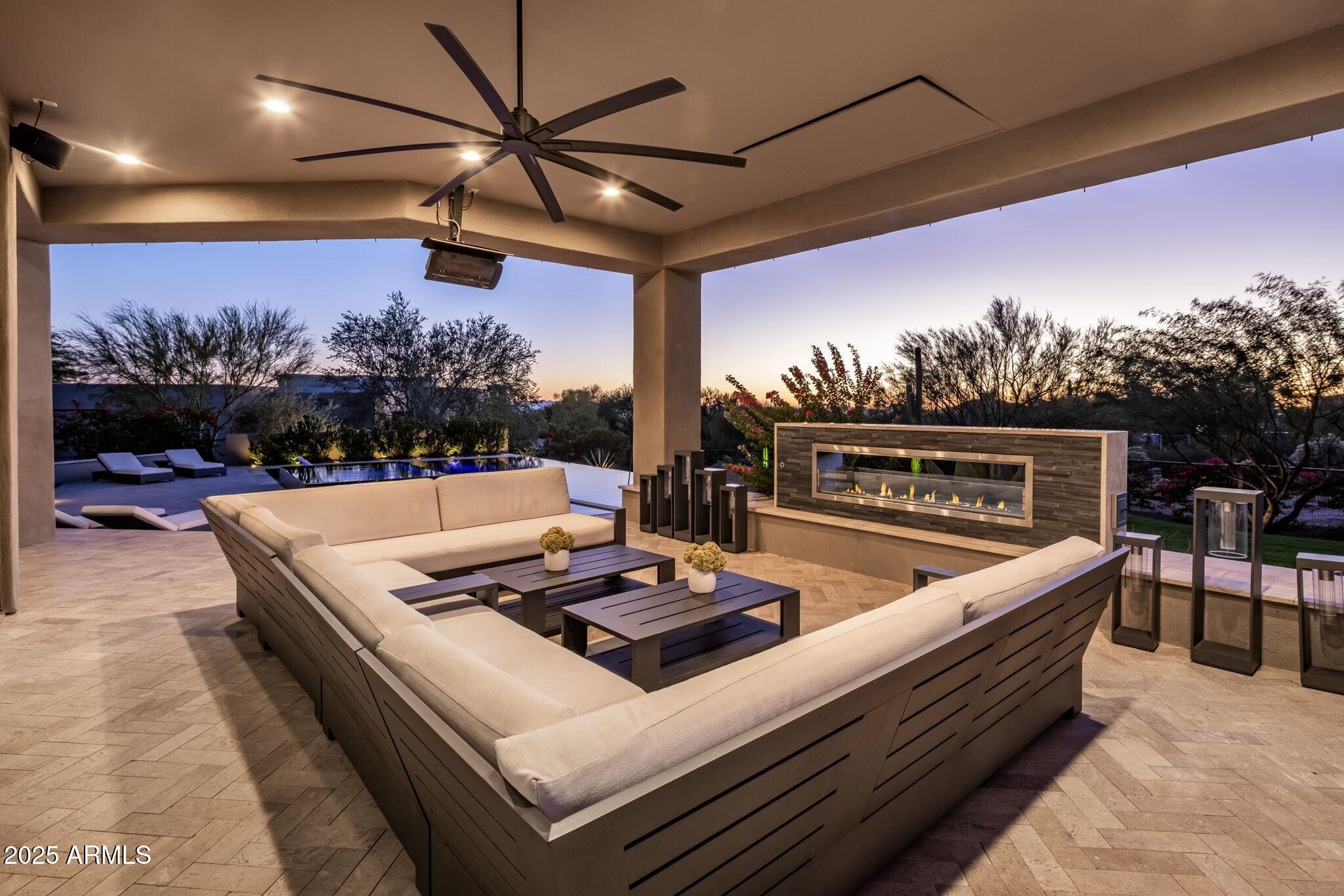 Pinnacle Peak Vistas - Residential