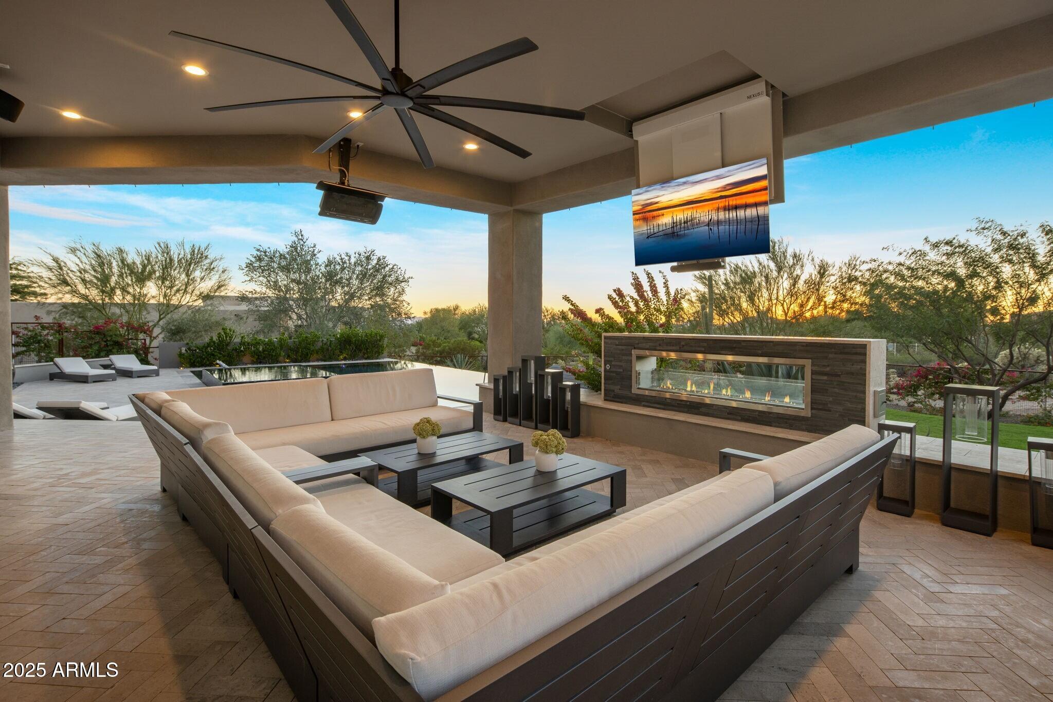 Pinnacle Peak Vistas - Residential