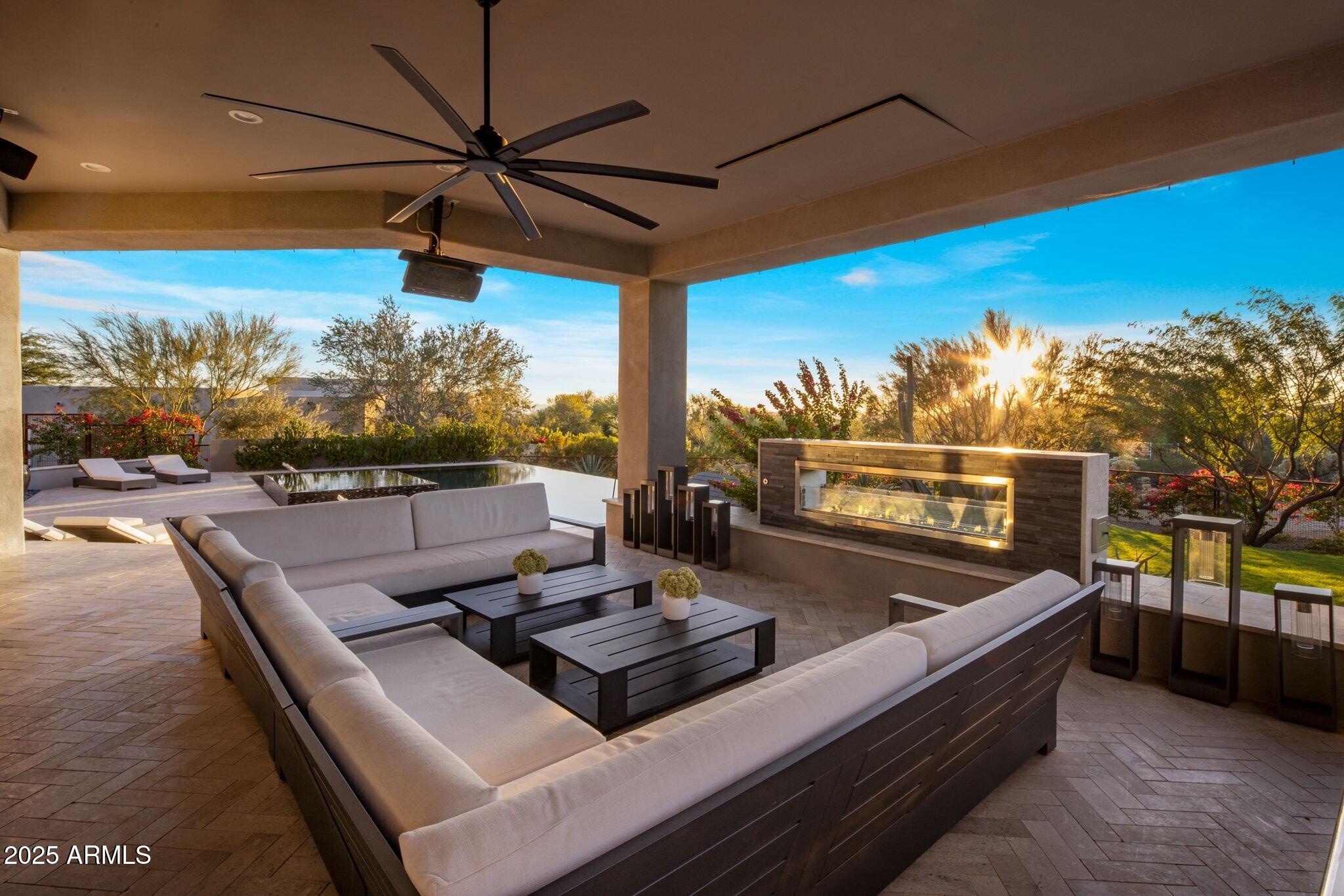 Pinnacle Peak Vistas - Residential