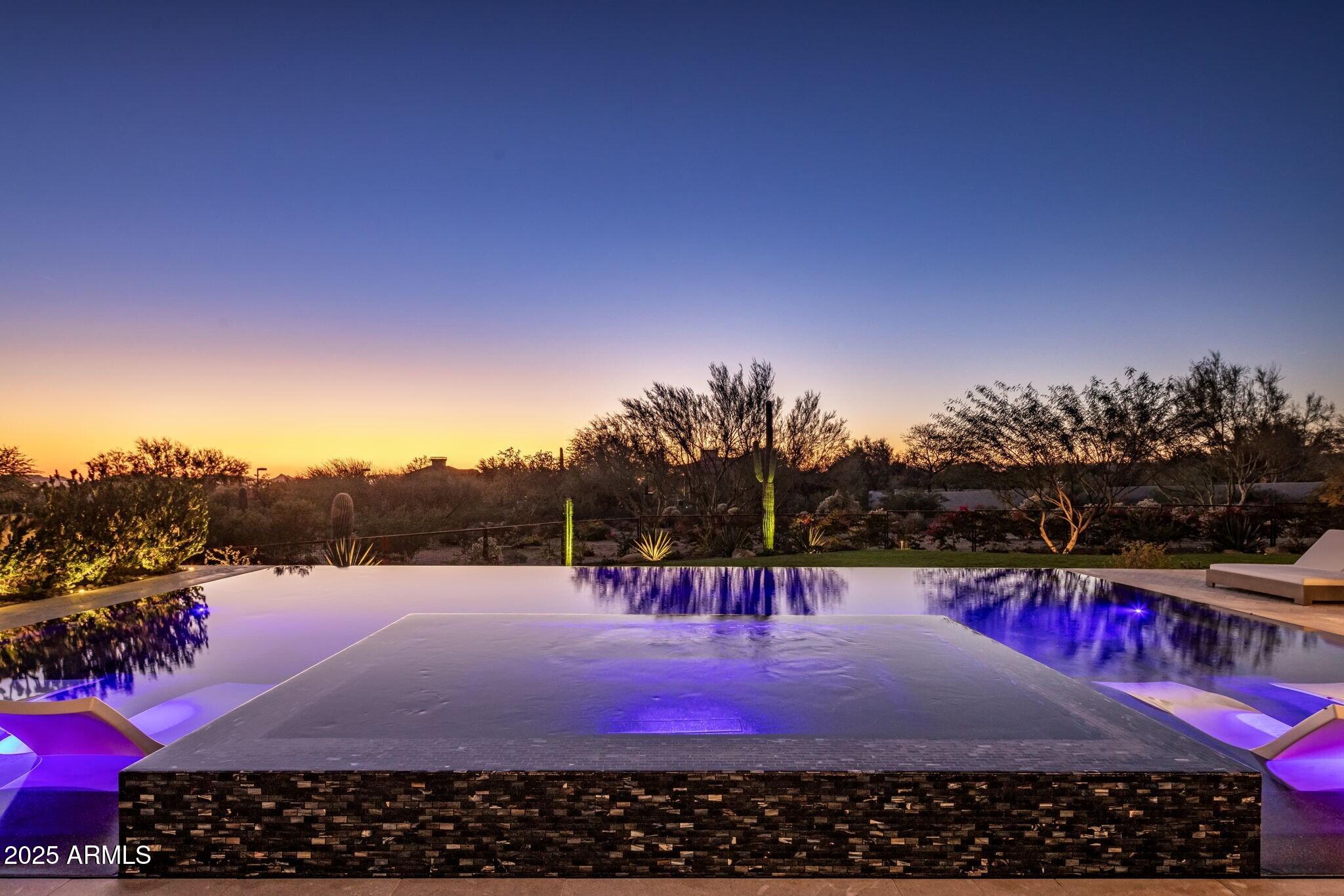 Pinnacle Peak Vistas - Residential