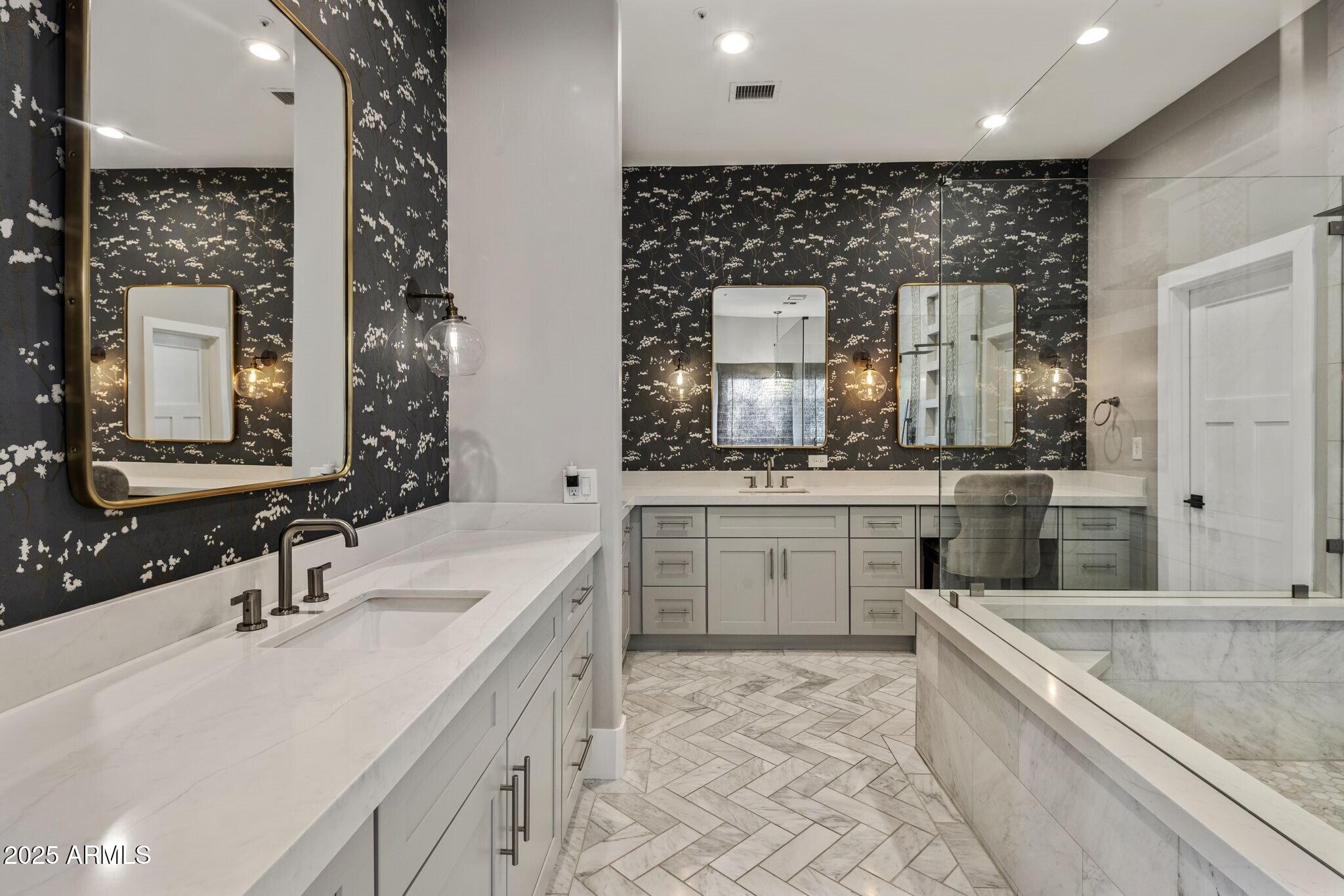 Pinnacle Peak Vistas - Residential