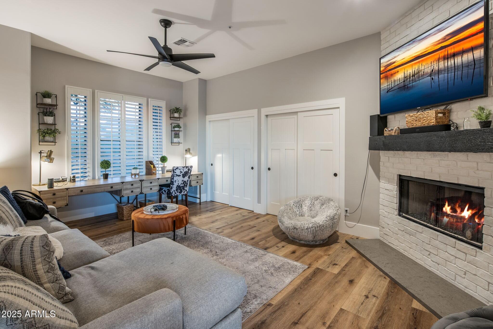 Pinnacle Peak Vistas - Residential