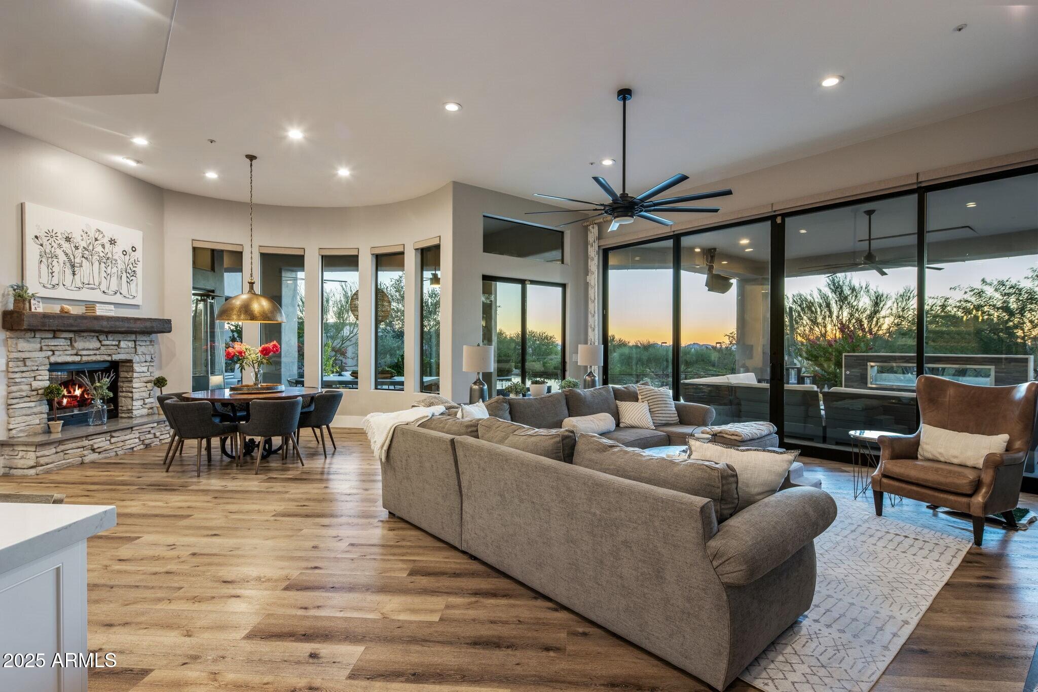 Pinnacle Peak Vistas - Residential
