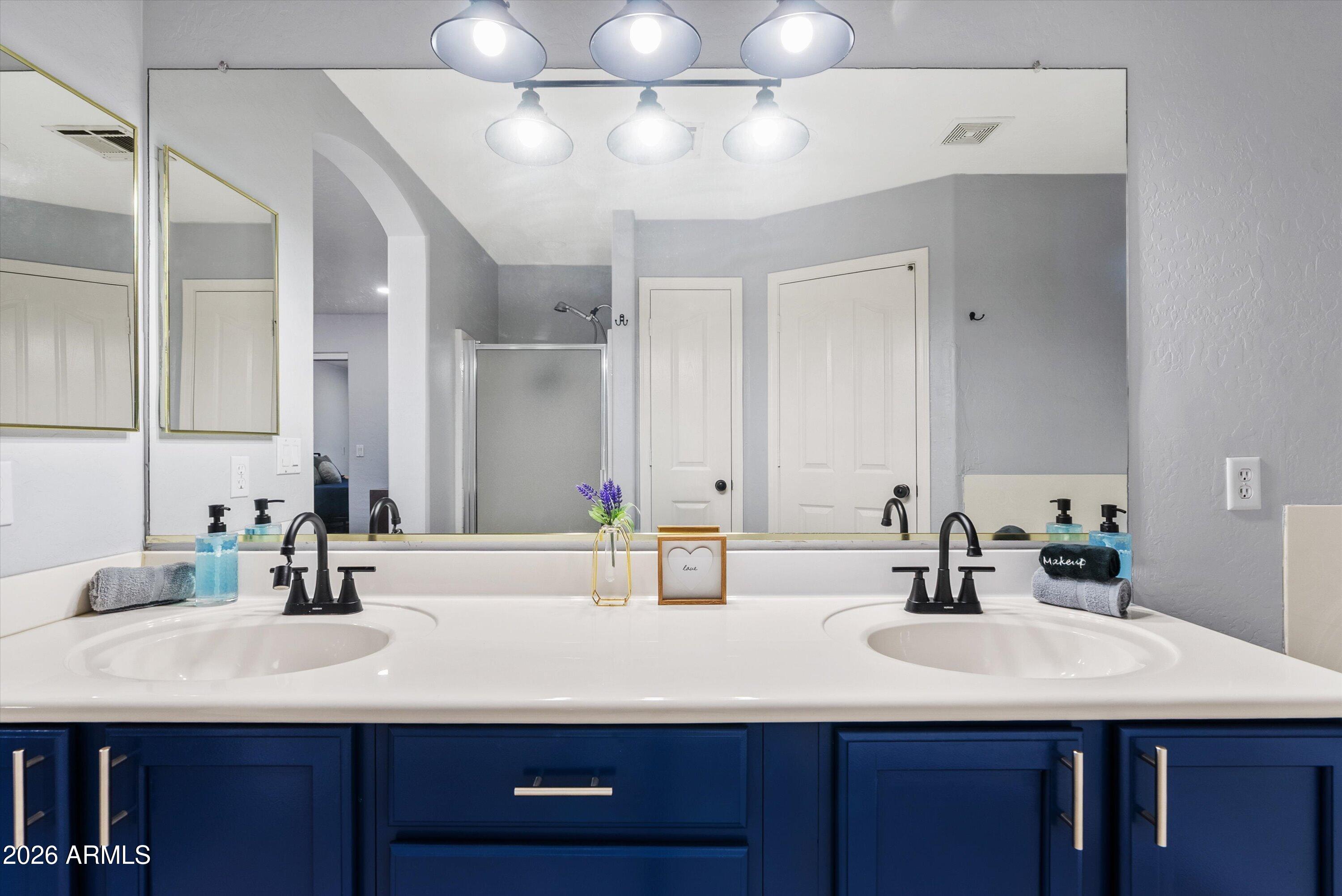 STRATFORD ESTATES - Residential