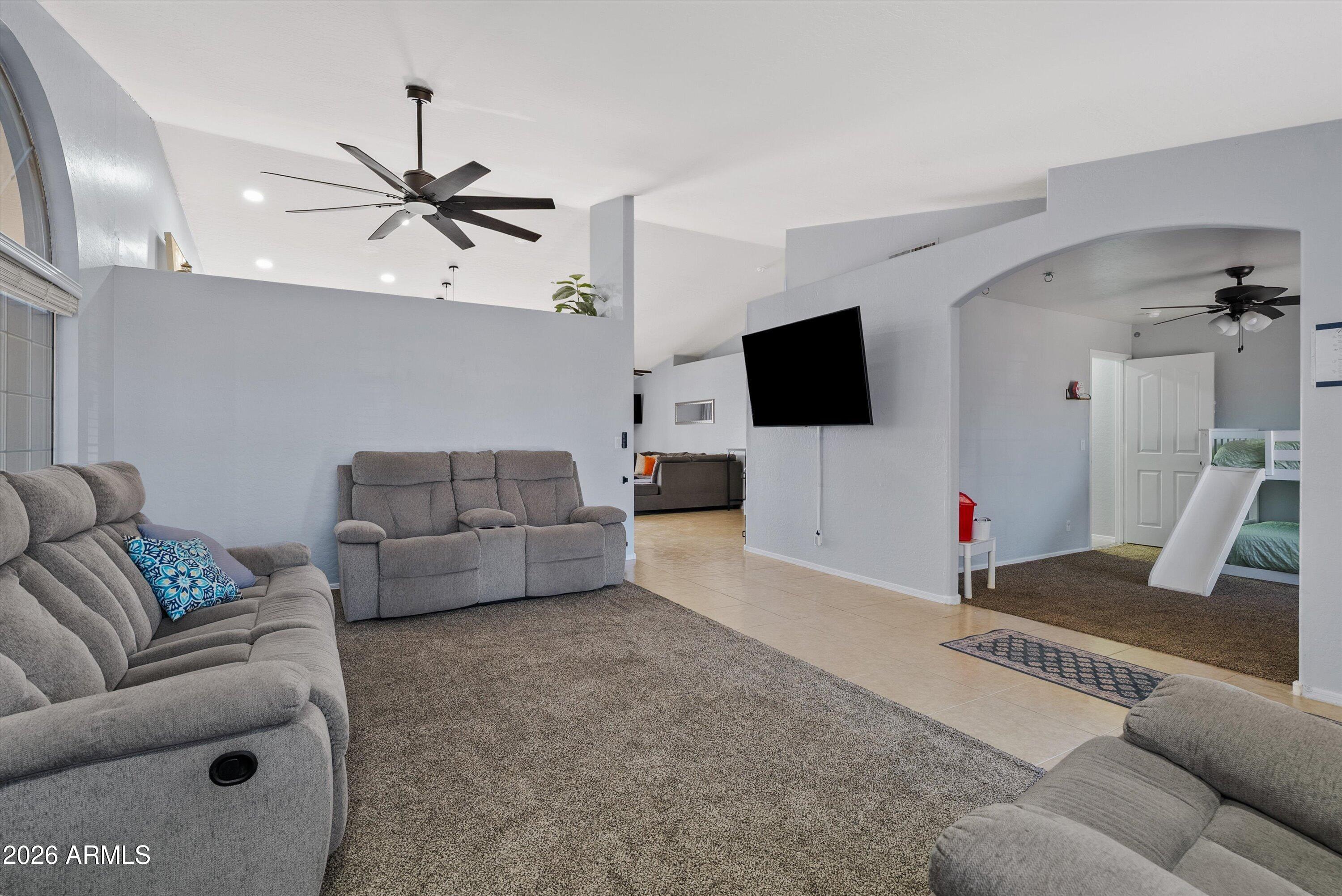 STRATFORD ESTATES - Residential