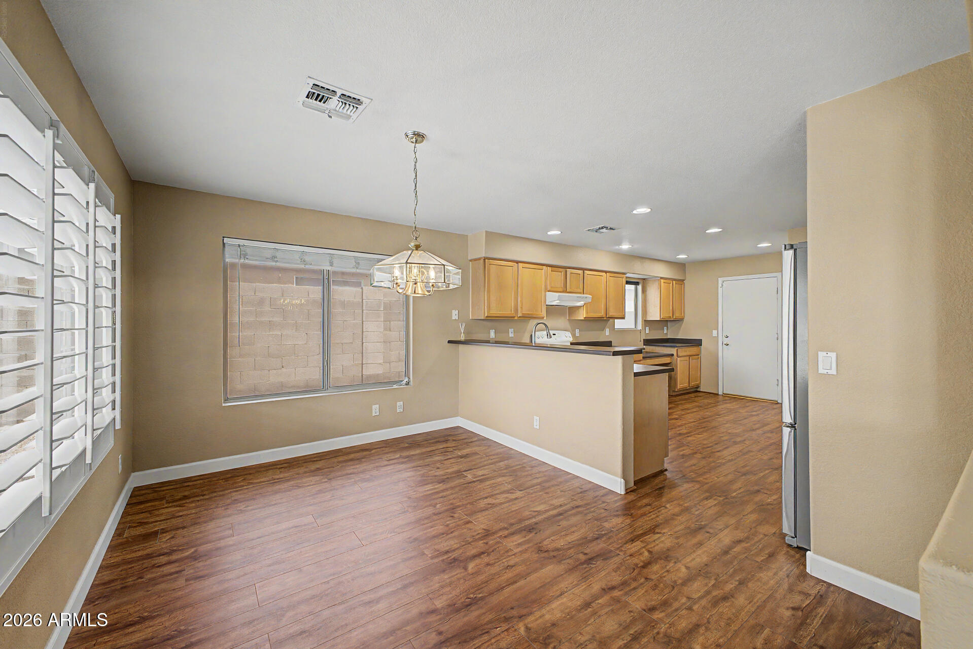 LAS BRISAS POINTE - Residential