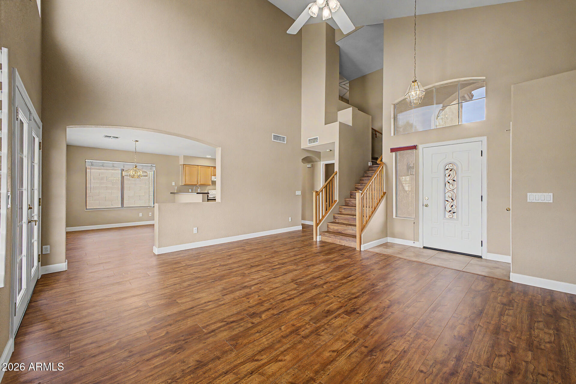 LAS BRISAS POINTE - Residential
