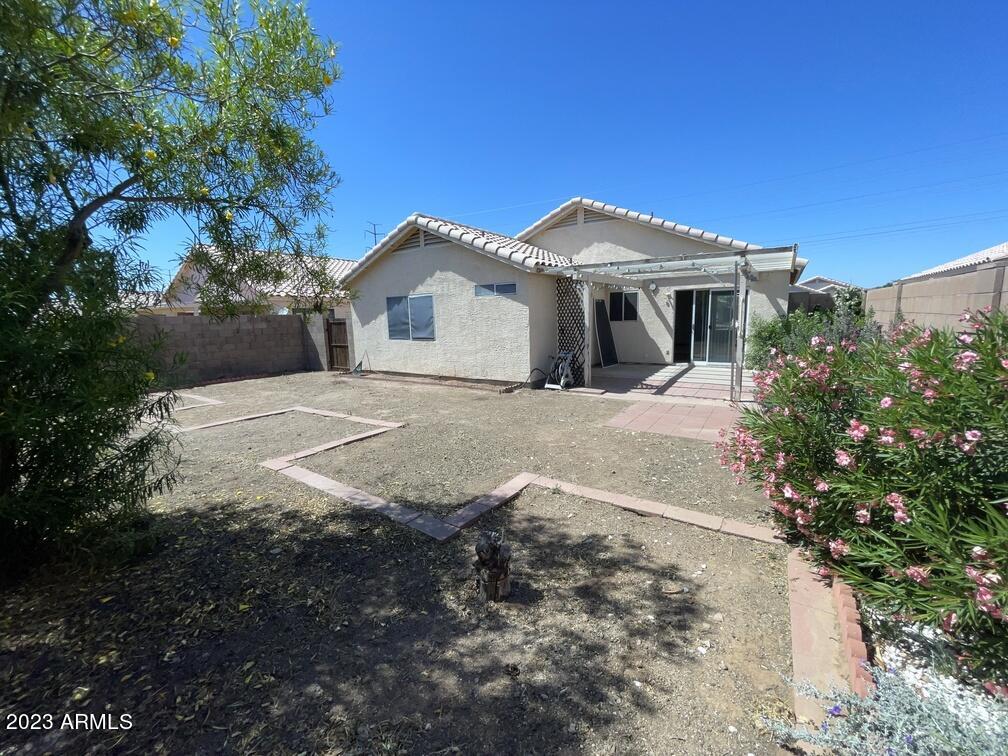 STONECREST - Residential Lease