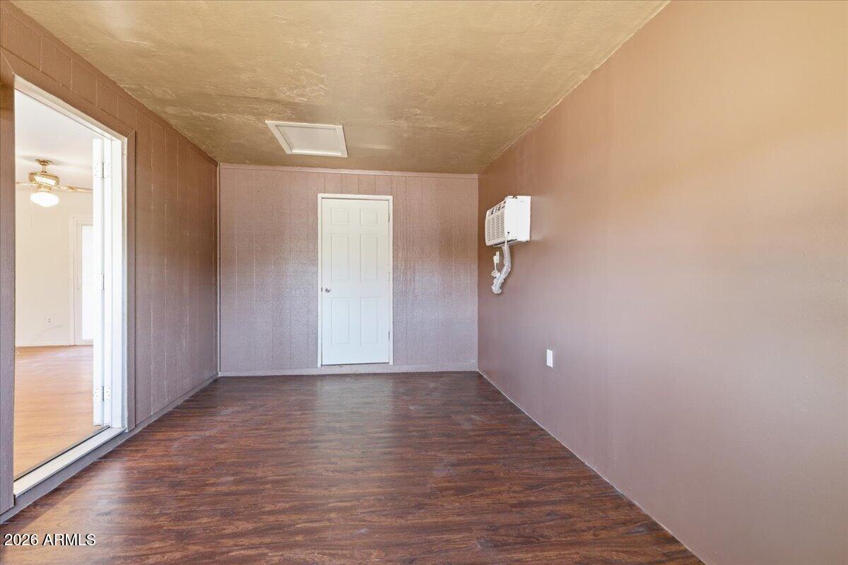 WEDGEWOOD PARK 9 - Residential